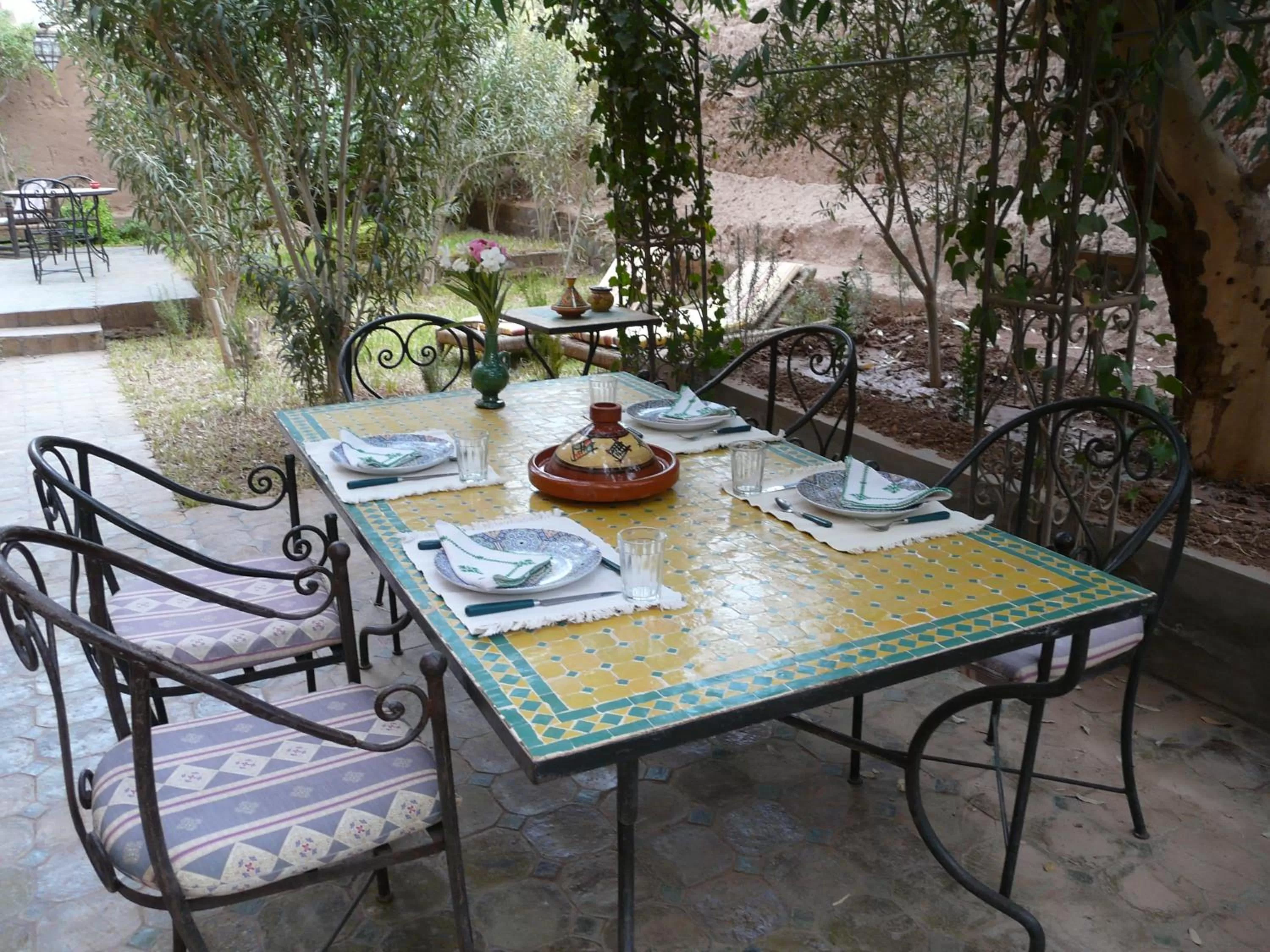 Dining area in Dar Nakhla - Zagora guest house