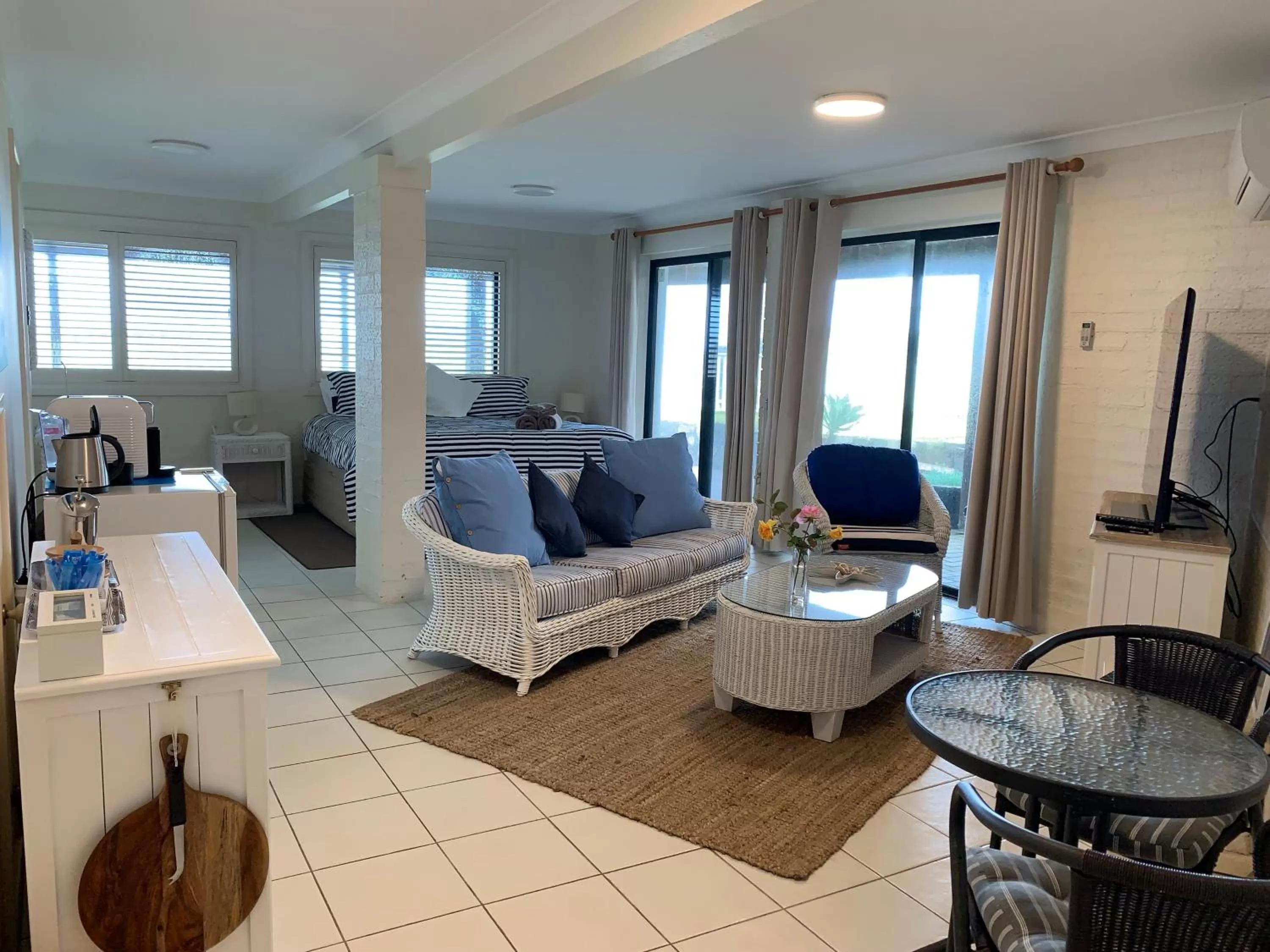 Living room, Seating Area in Sea Whispers