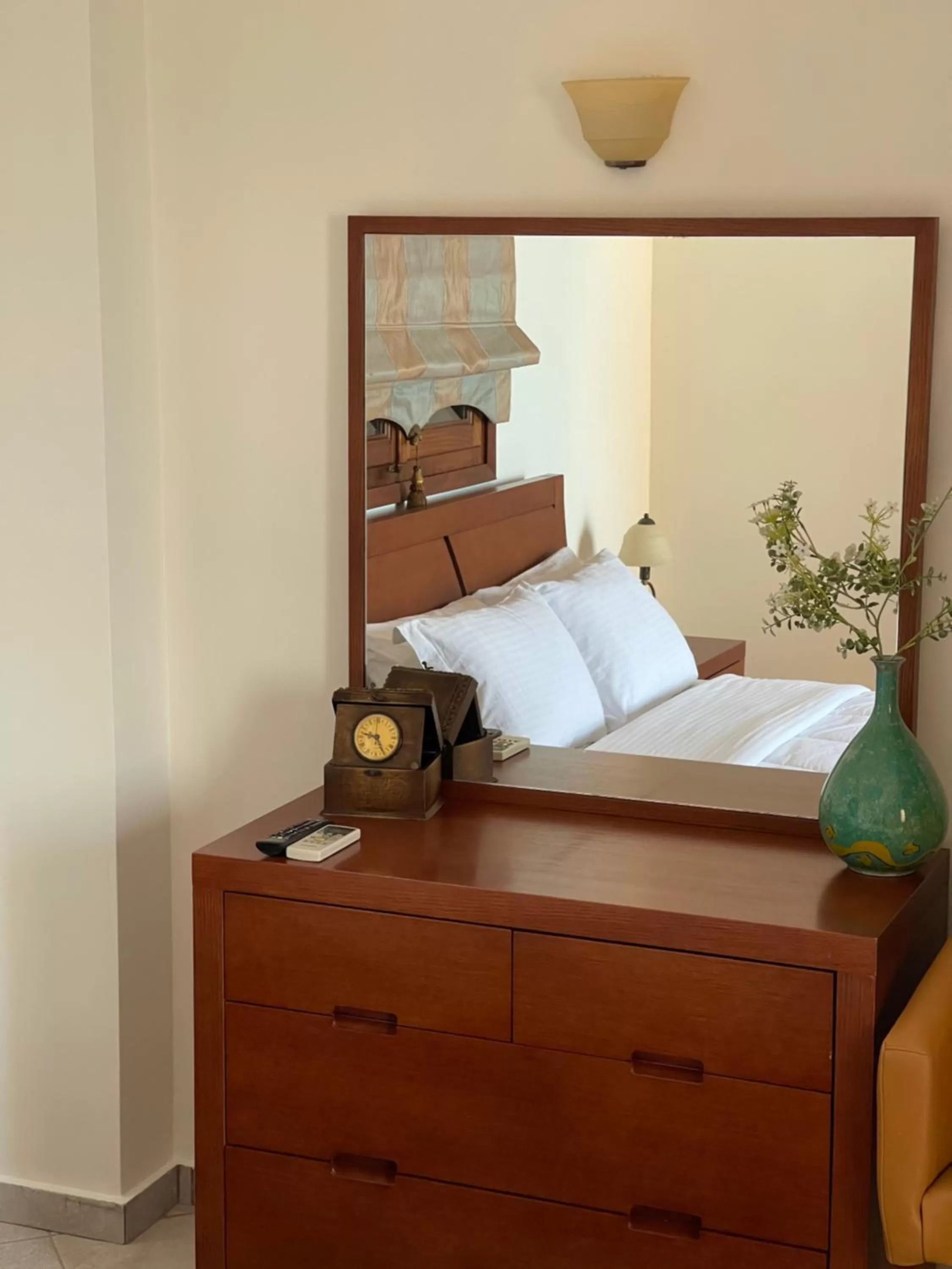 Bedroom, Bed in Sofotel