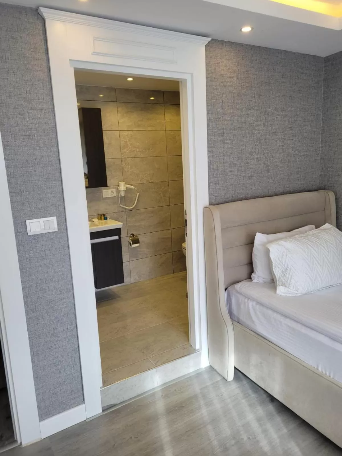 Photo of the whole room, Bed in Mr BEYAZ HOTEL