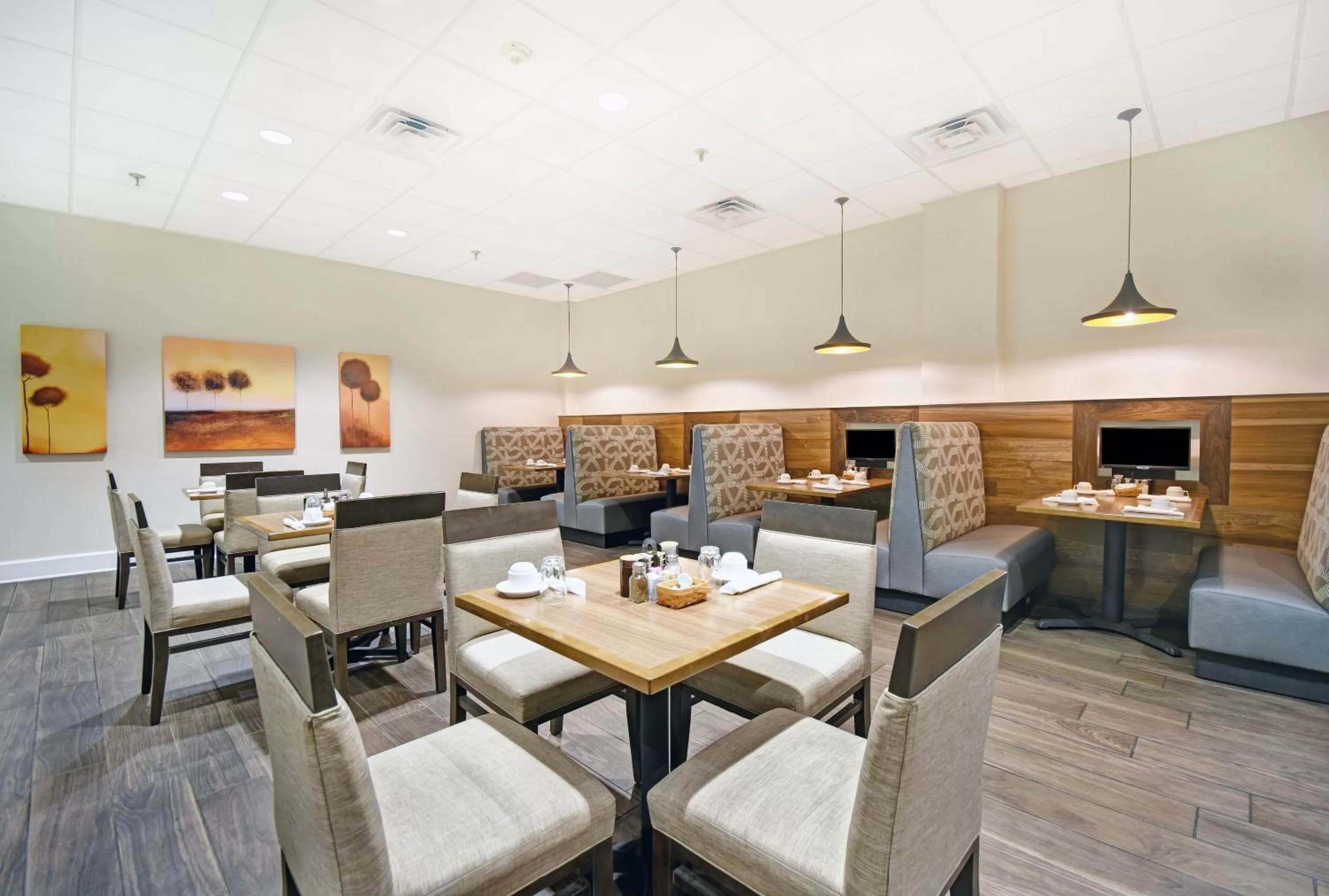 Restaurant/places to eat in Holiday Inn - Memphis Downtown - Beale St. by IHG