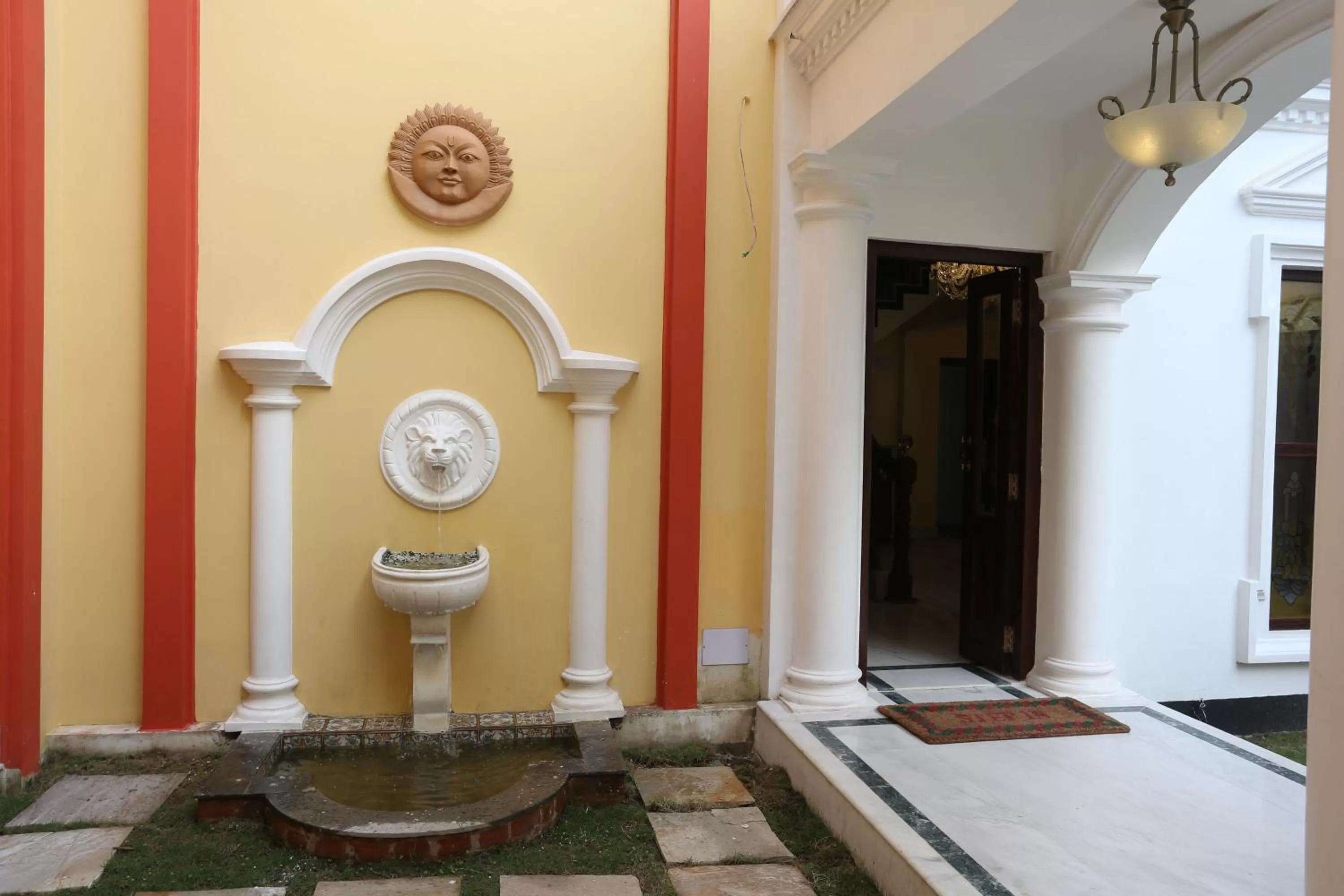 Decorative detail in Baber Mahal Vilas - The Heritage Hotel