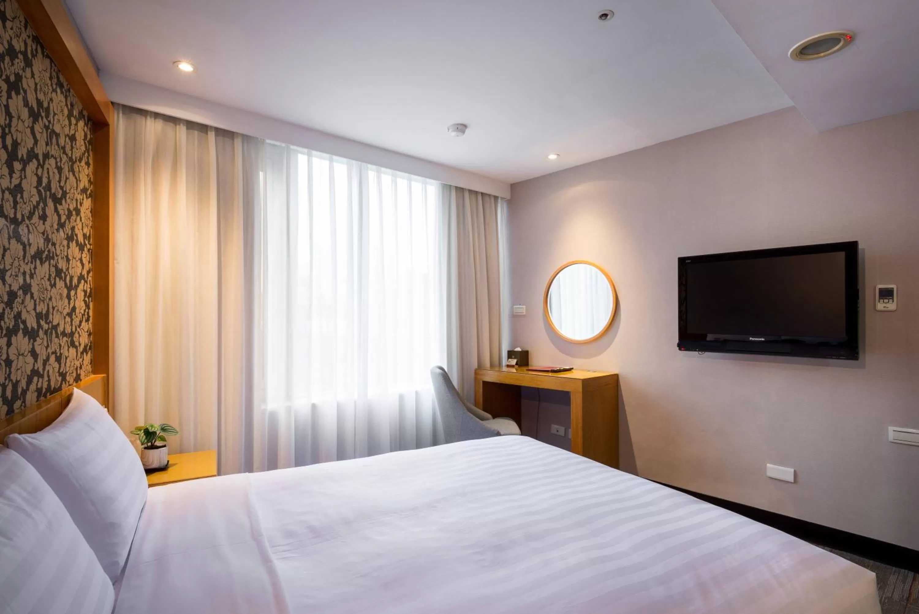 Photo of the whole room, Bed in 台北碧瑤飯店 Hotel B