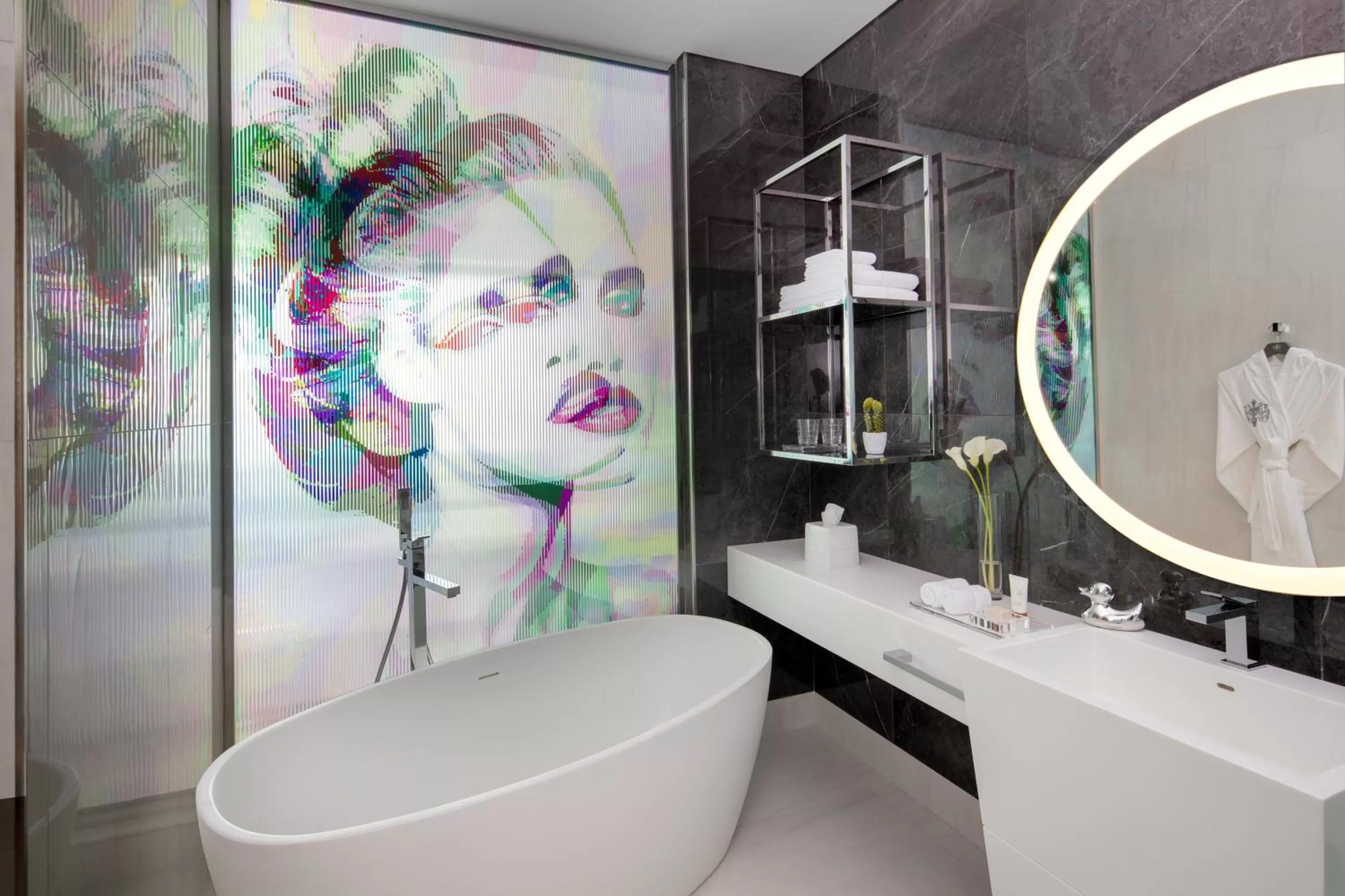 Shower in SLS Dubai Hotel & Residences