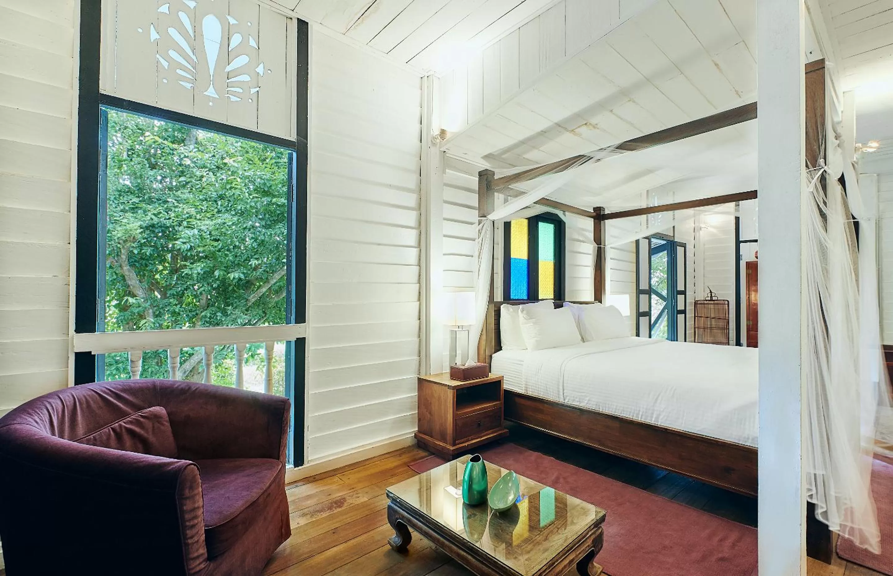 Bathroom, Bed in Temple Tree Resort