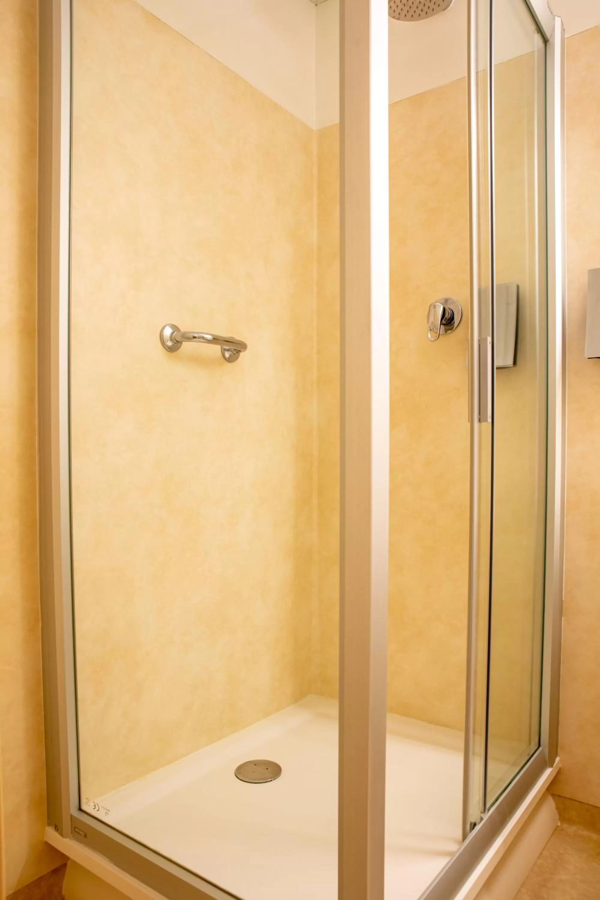 Shower in Rija Bauska Hotel