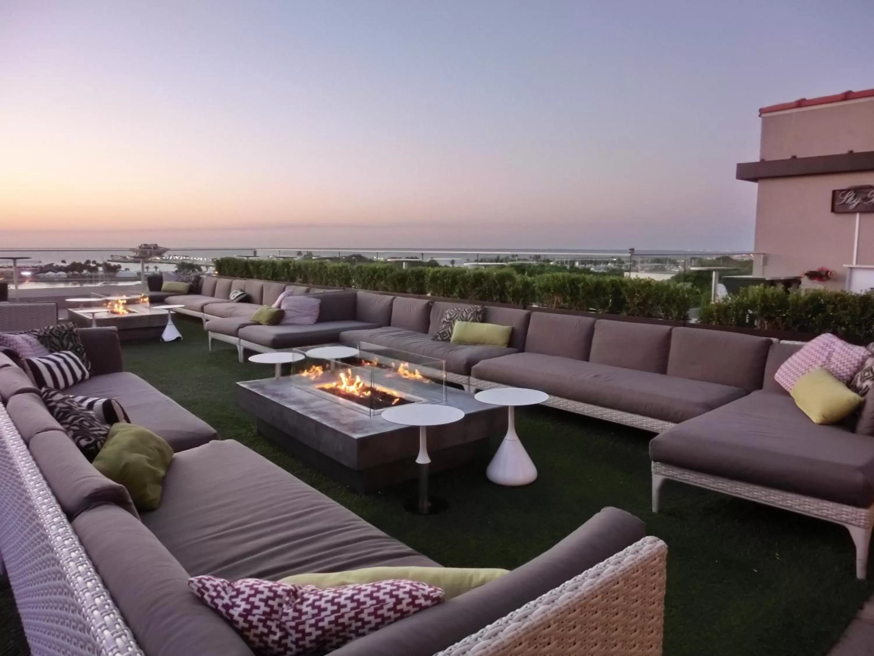 Lounge or bar in The Birchwood