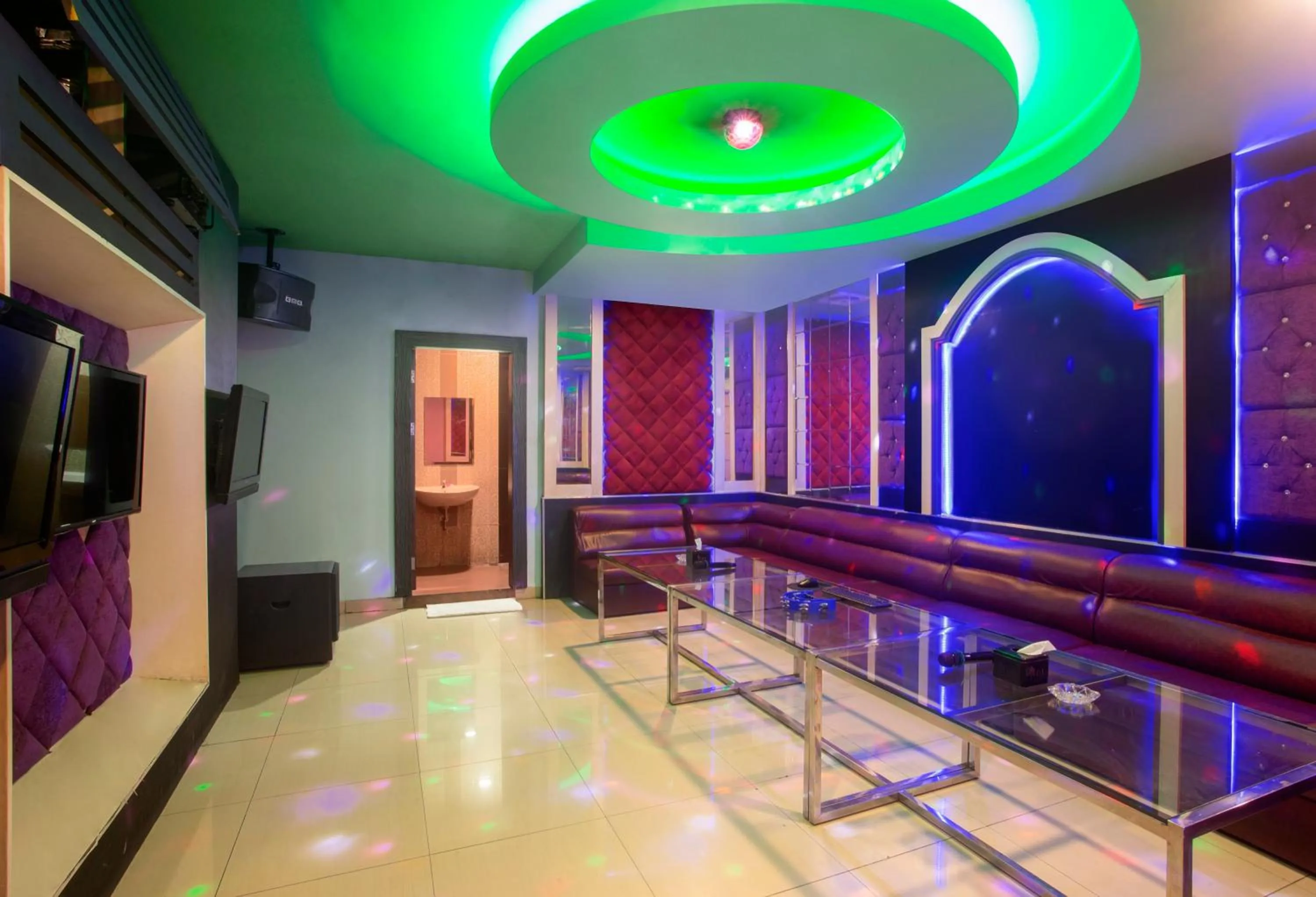 Karaoke in Merapi Merbabu Hotel Yogyakarta Powered by Archipelago