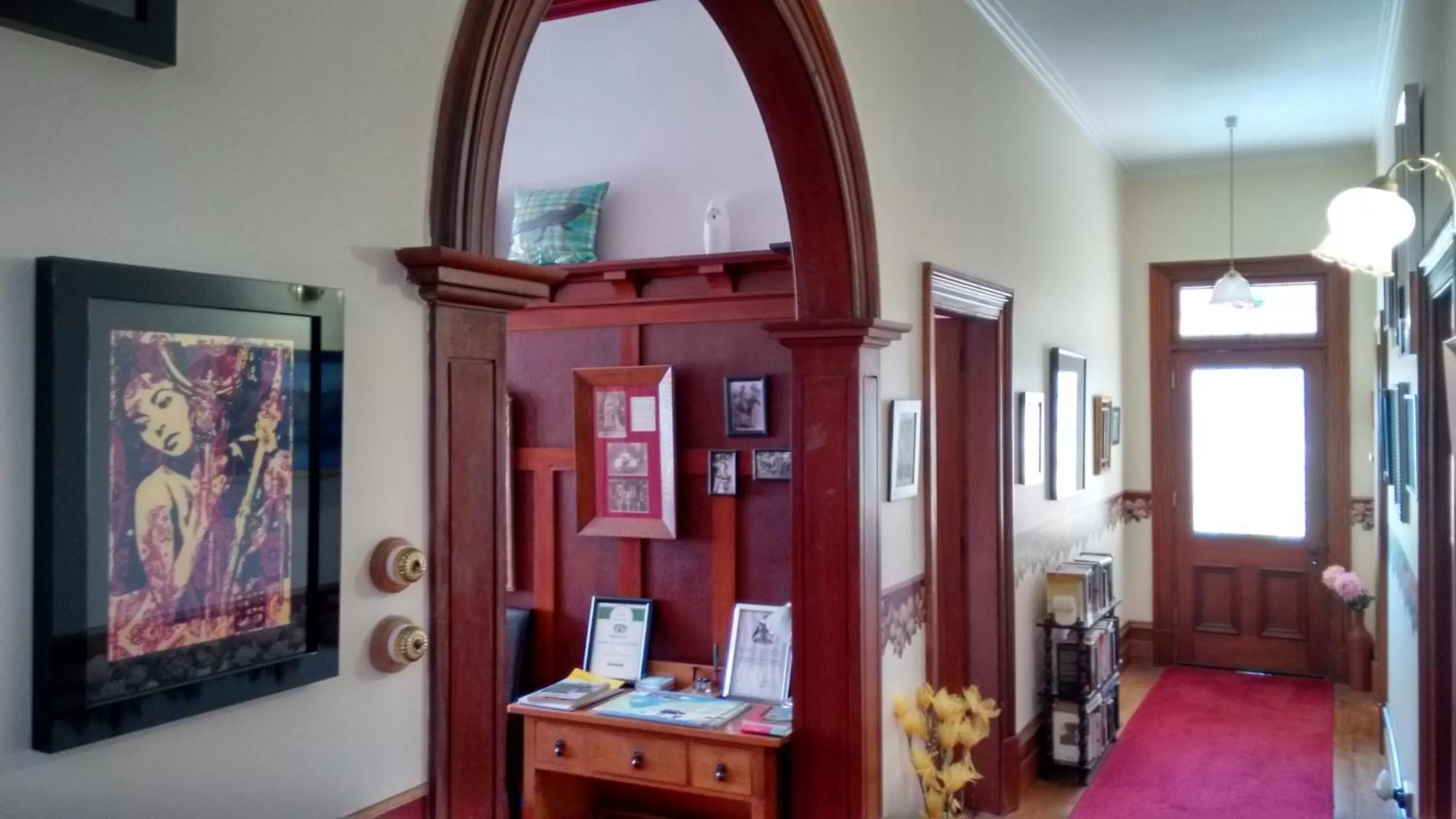 Decorative detail, TV/Entertainment Center in Collingwood Manor