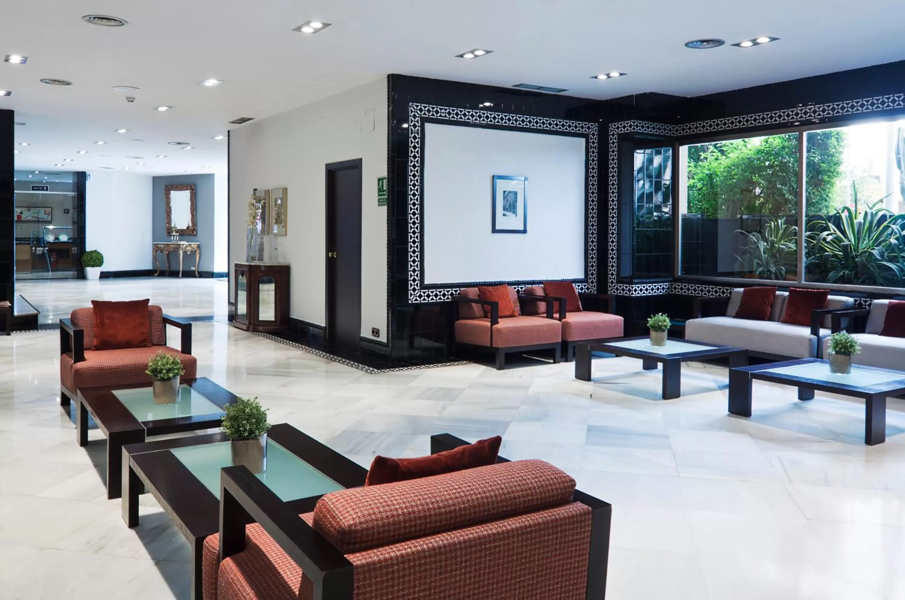 Lobby or reception in Catalonia Hispalis