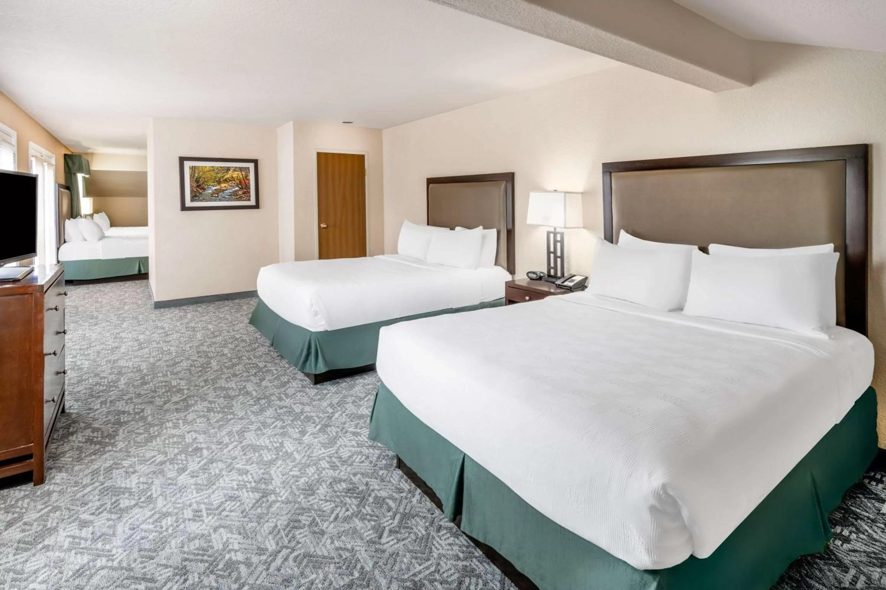 Queen Suite with Four Queen Beds - Non-Smoking in Best Western Plus Eagle-Vail Valley
