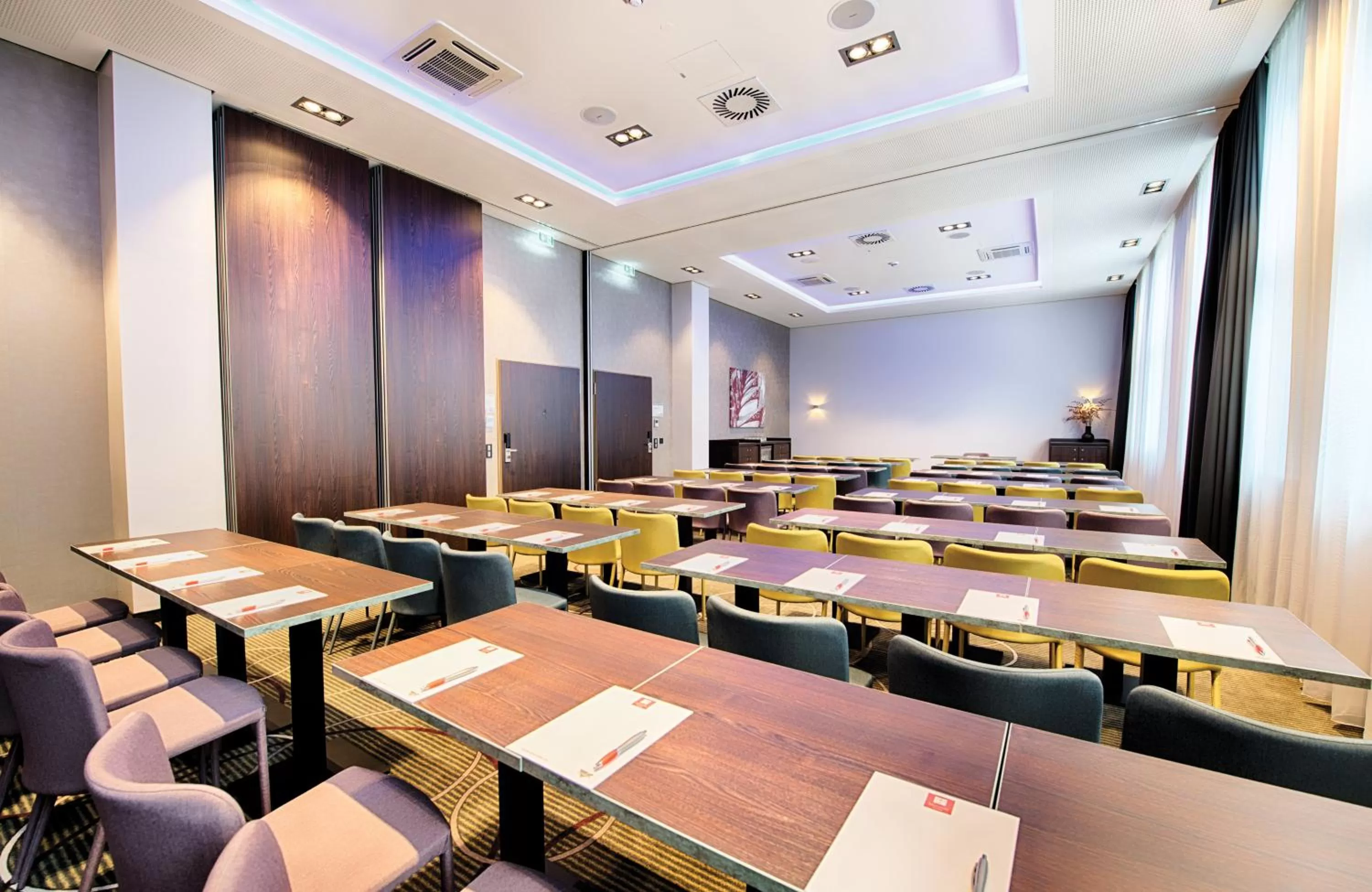 Meeting/conference room in Leonardo Royal Hotel Ulm