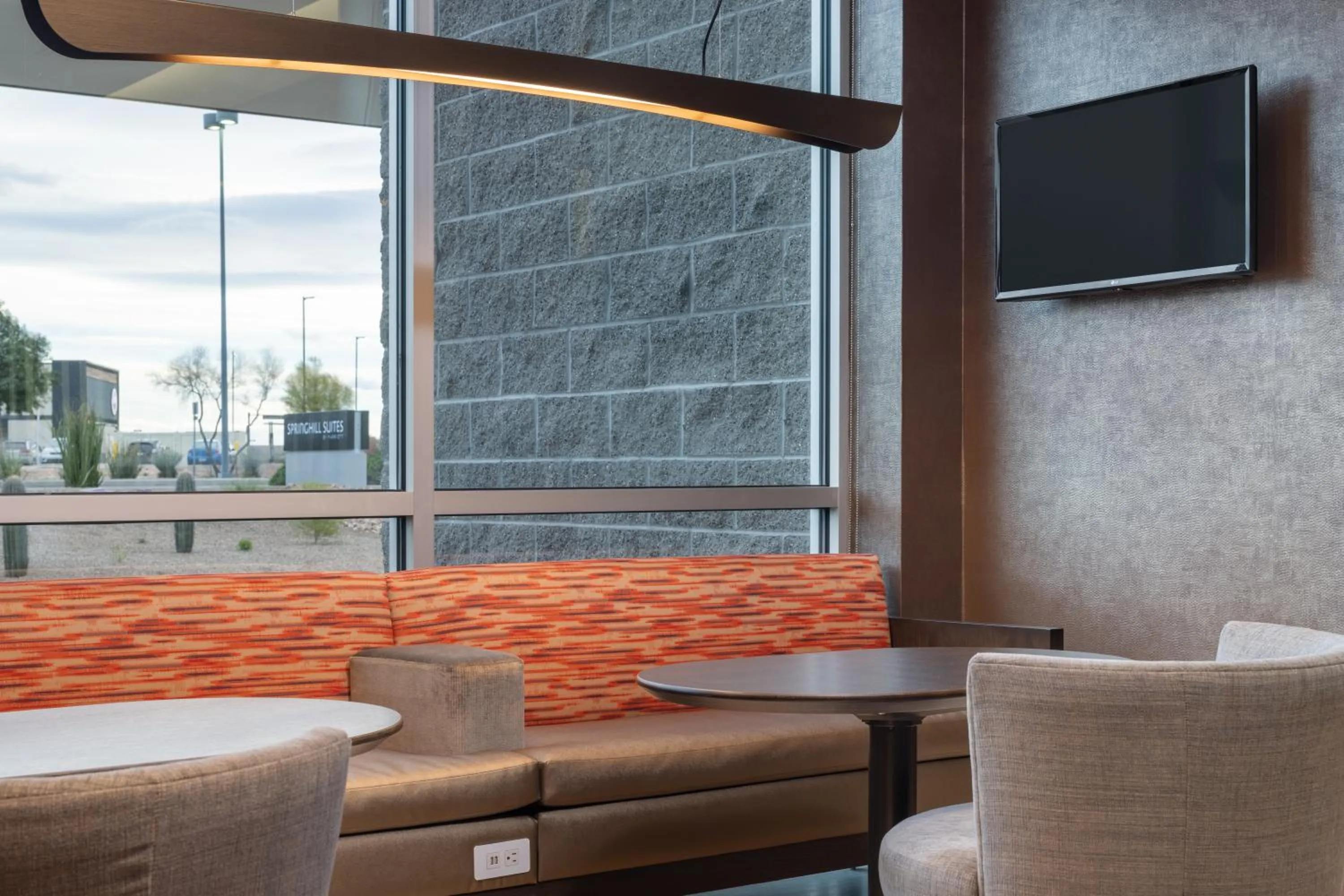 Seating area in SpringHill Suites by Marriott Tucson at The Bridges