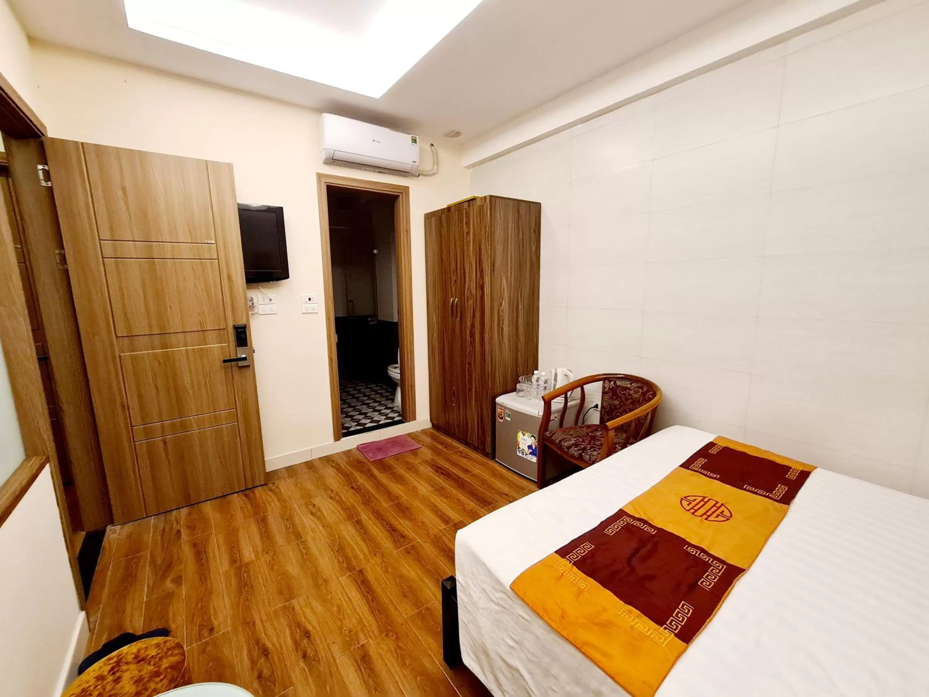 Bedroom, Bed in Urban Alley Hotel