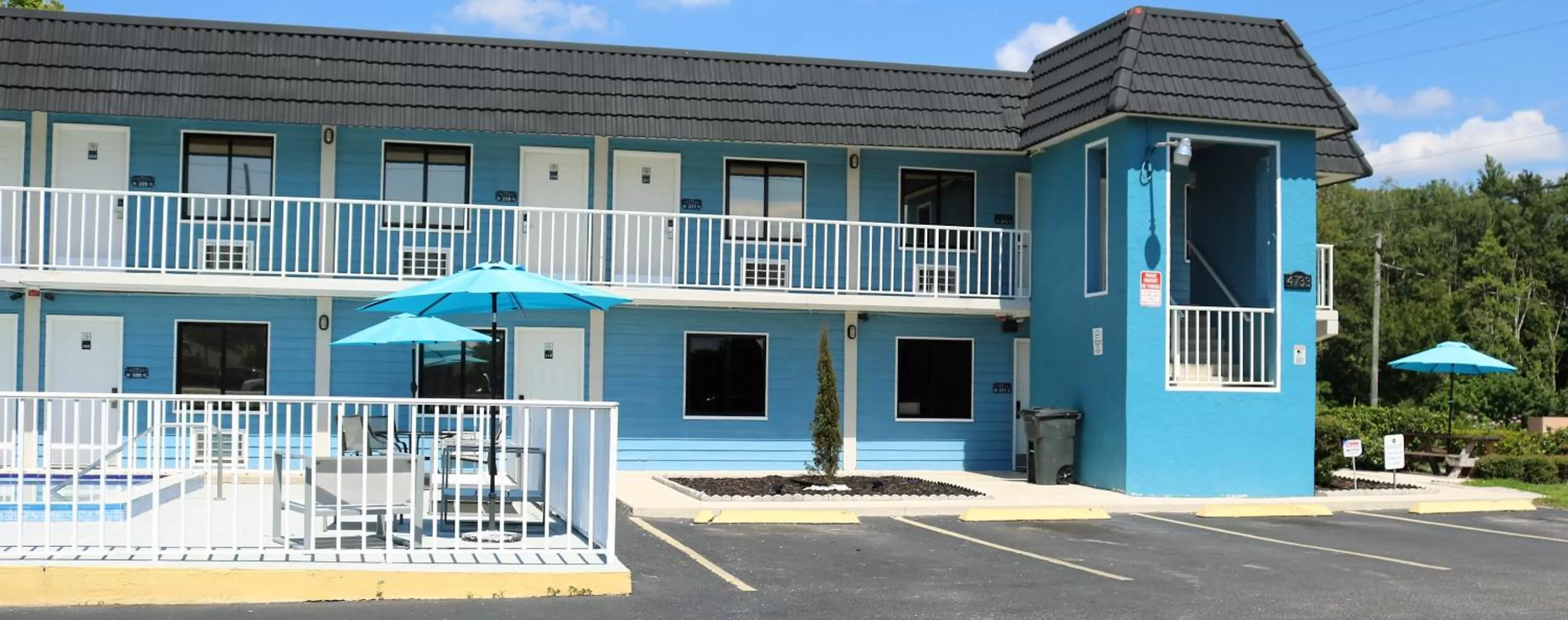 Facade/entrance, Property Building in Monte Carlo Inn- Near Disney