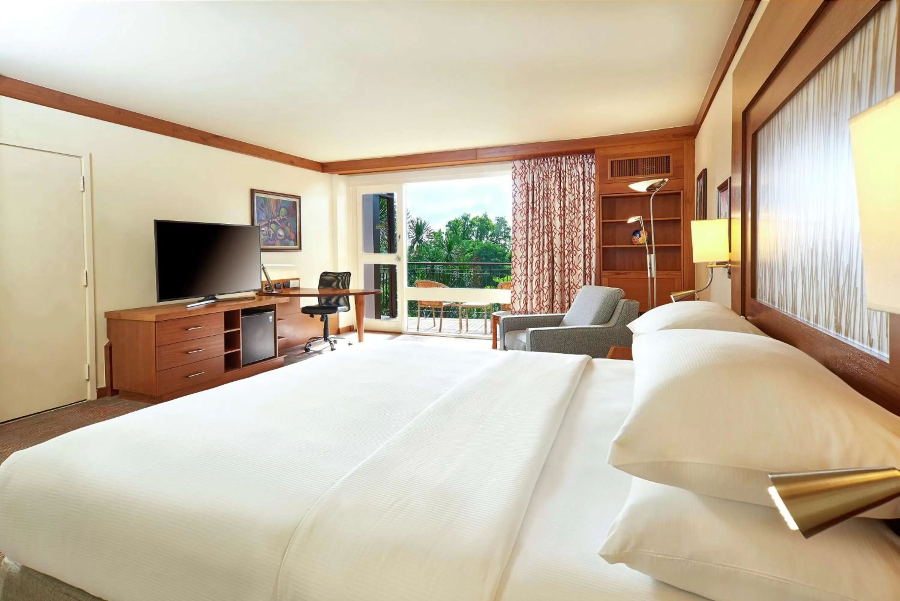 Bedroom, Bed in Hilton Trinidad & Conference Centre