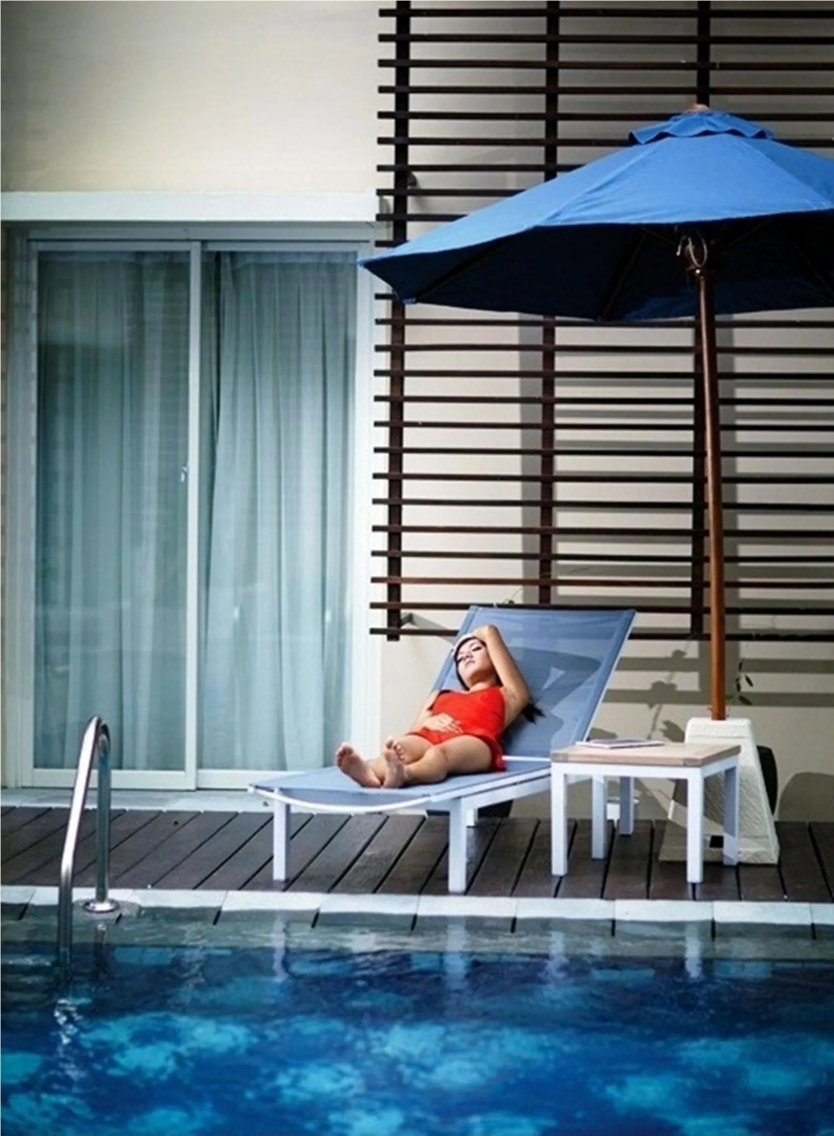 Swimming pool in Ananta Legian Hotel