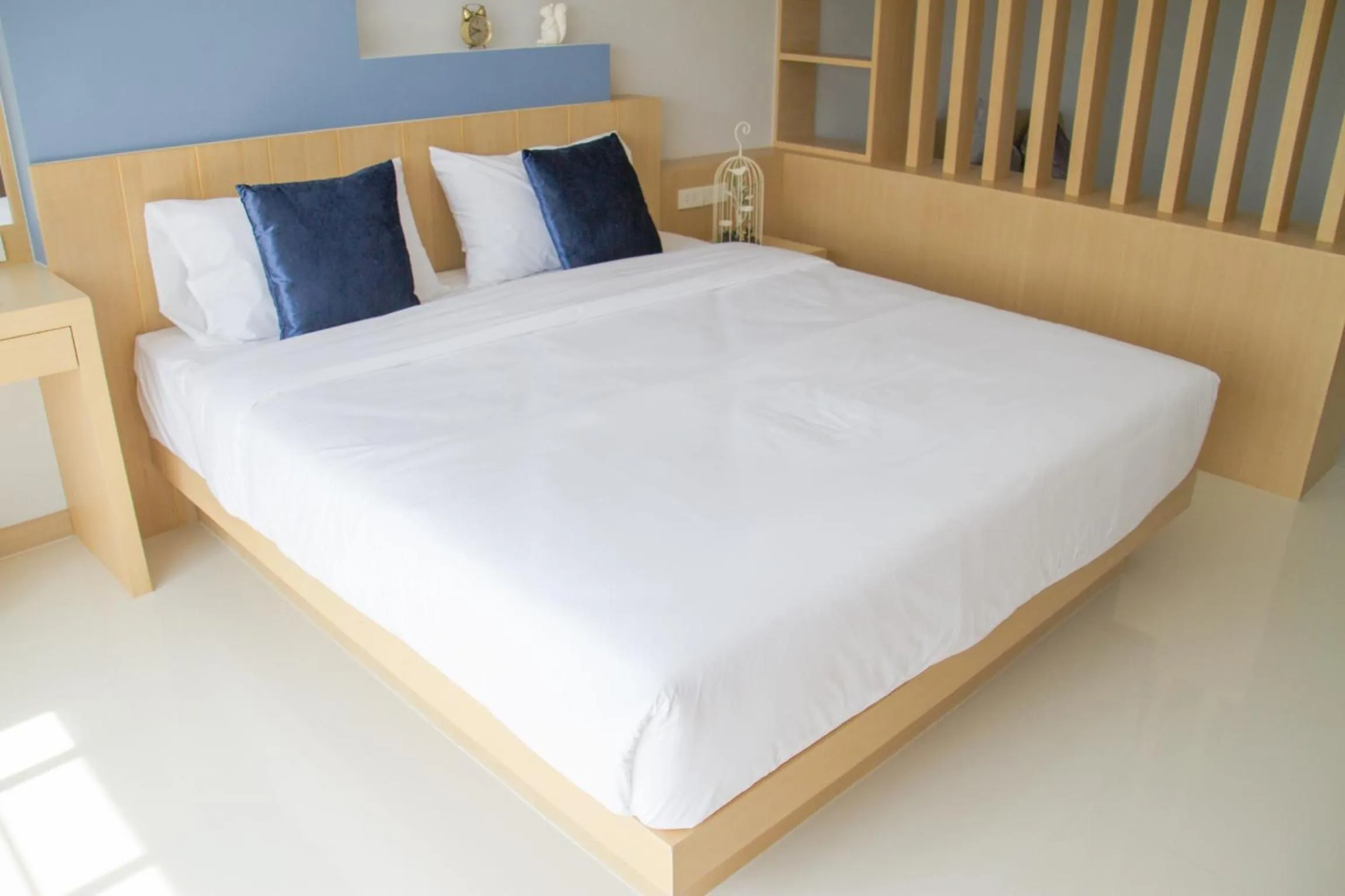 Bed in Charisma Residence