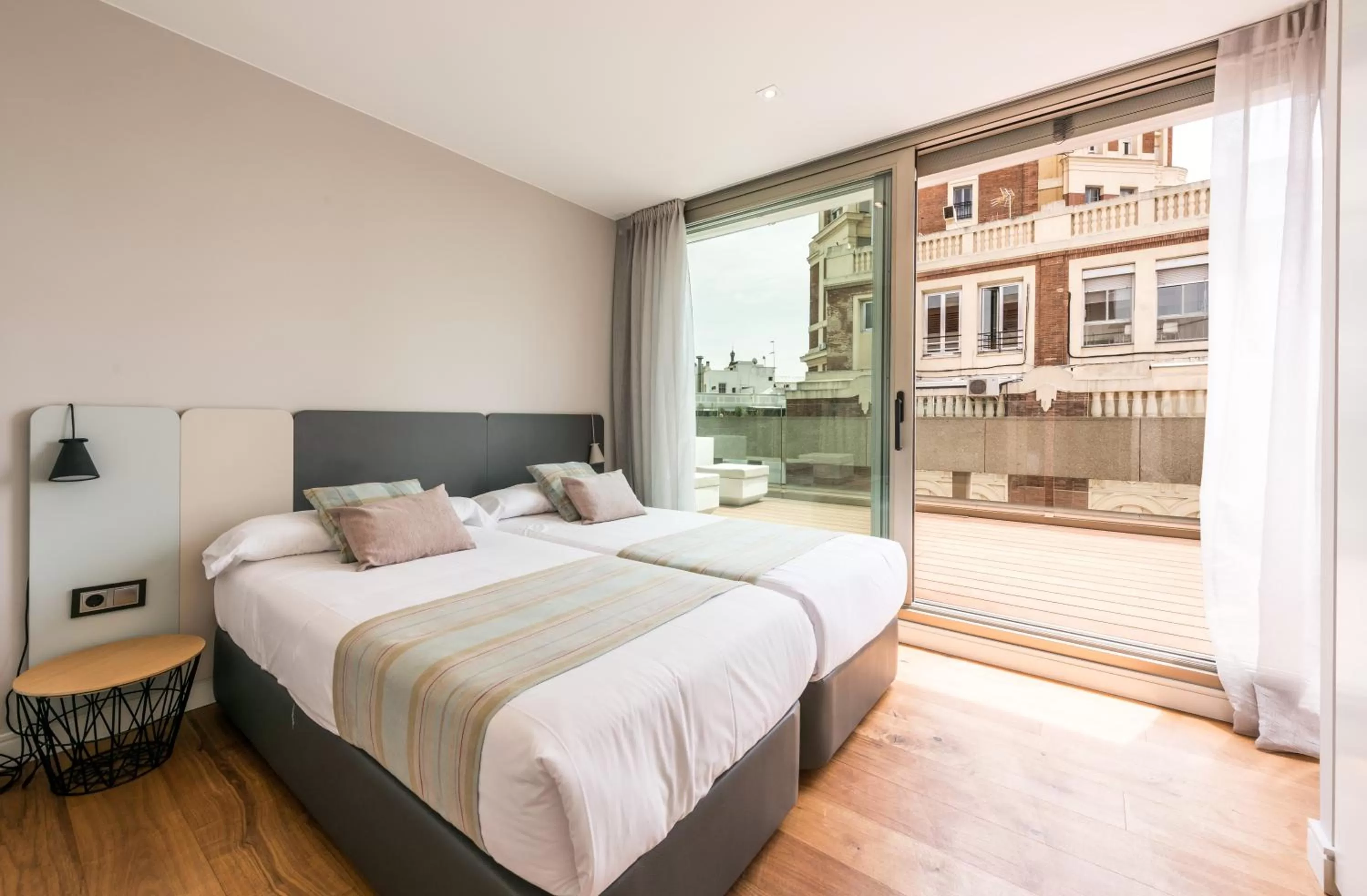 Balcony/Terrace, Bed in Gran View Apartments