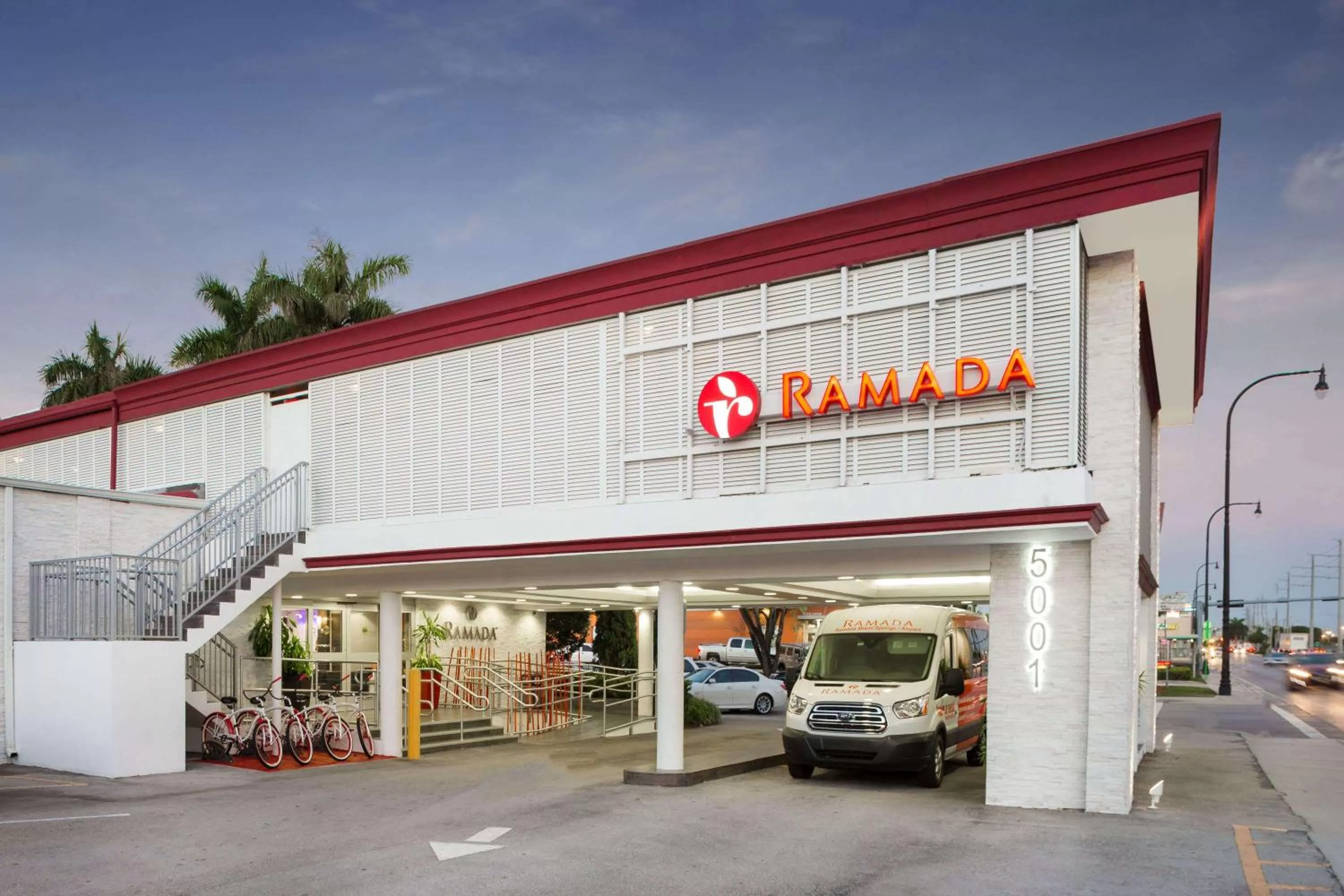 Property building in Ramada by Wyndham Miami Springs/Miami International Airport