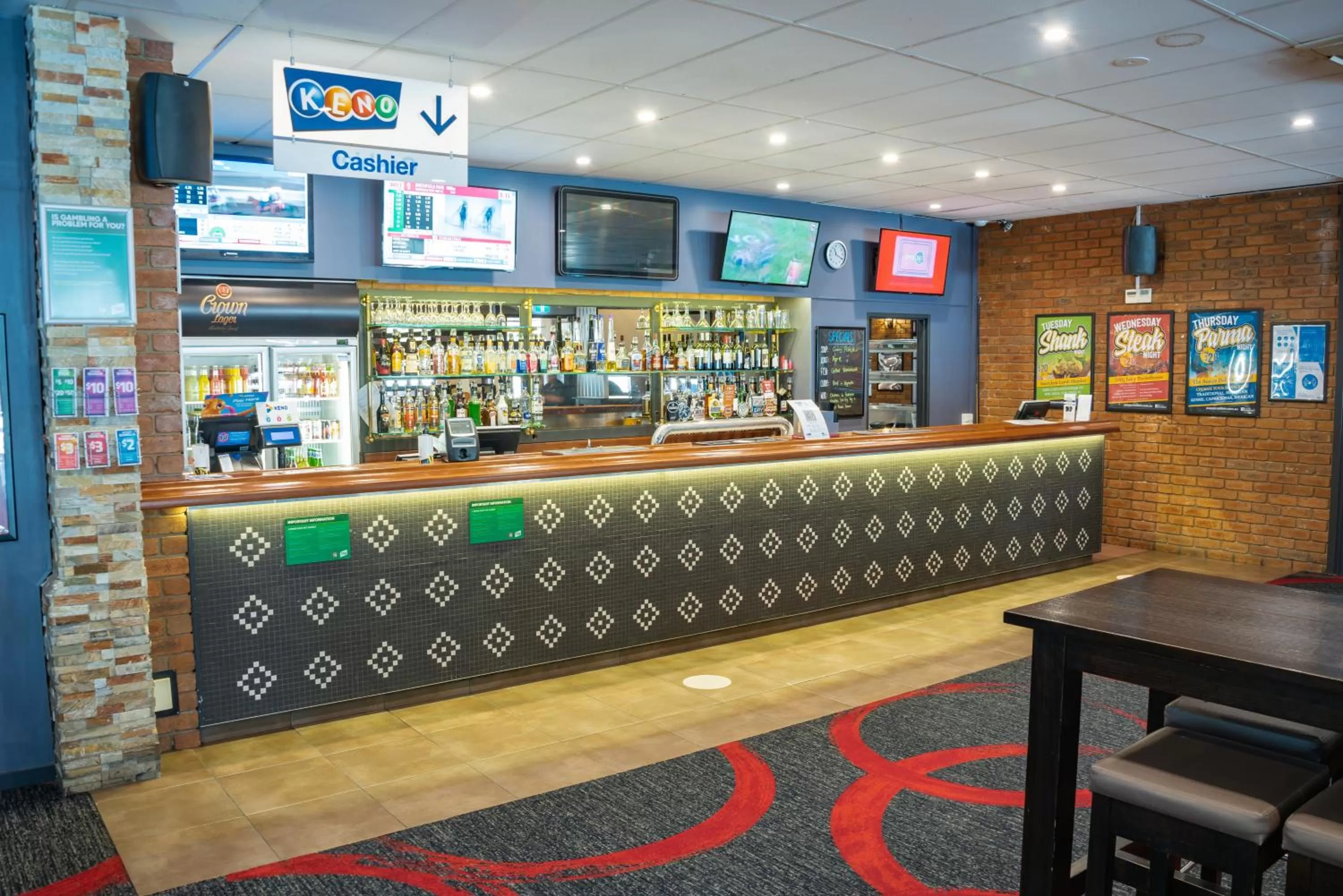 Lounge or bar in Peppermill Inn Motel