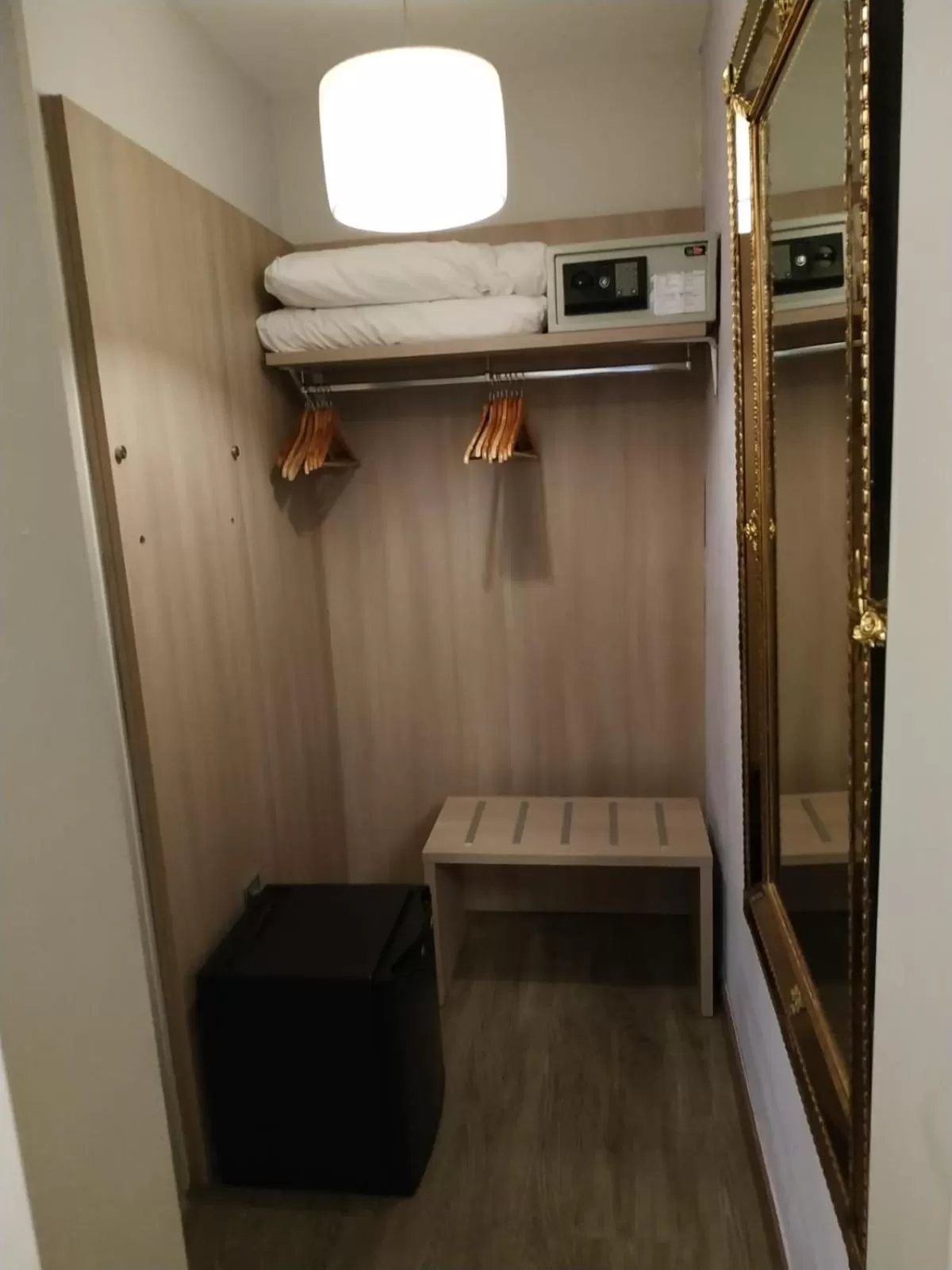 safe in Hotel Ginebra