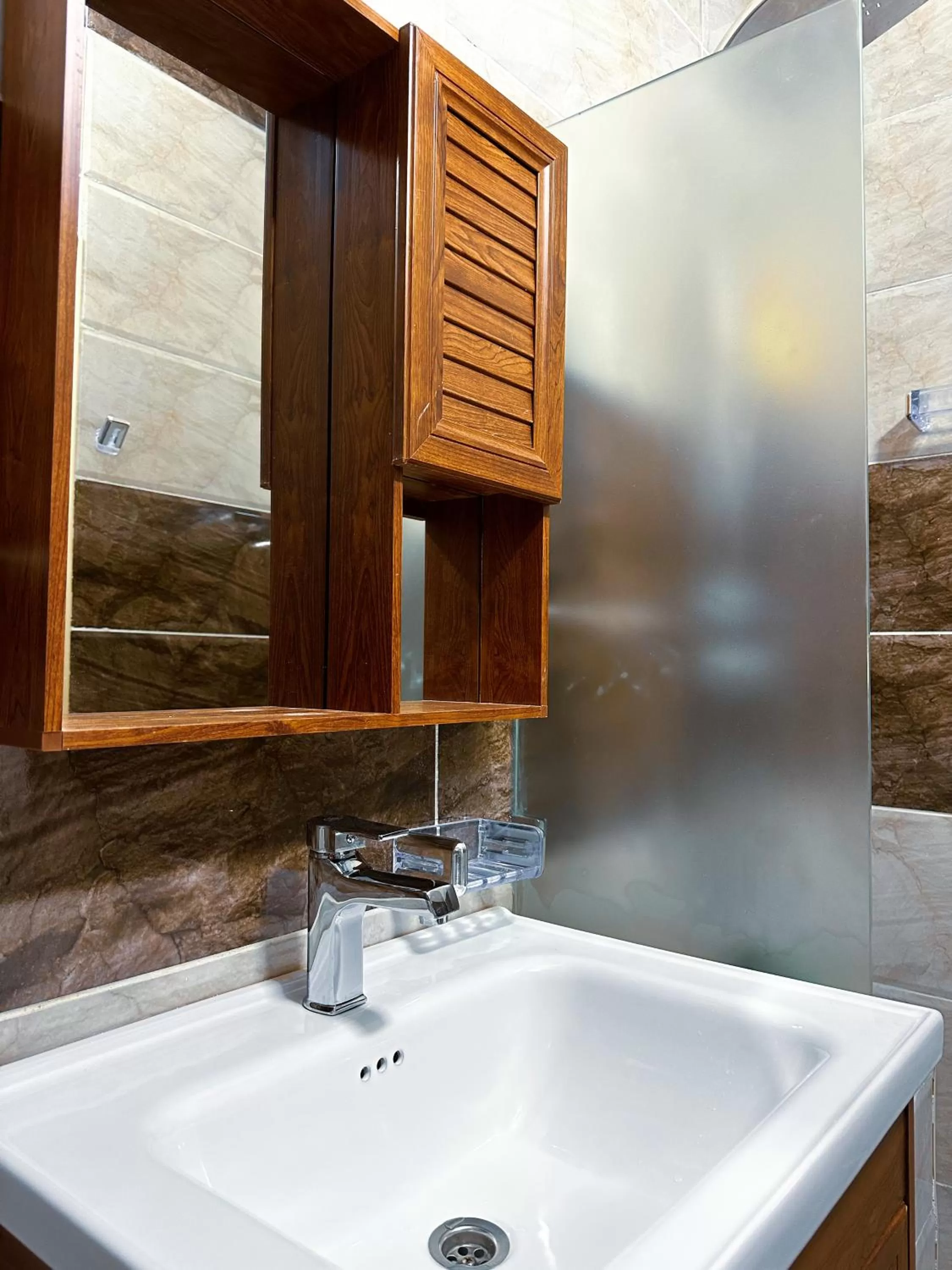 Bathroom in Panorama Jerash HOTEL (2)