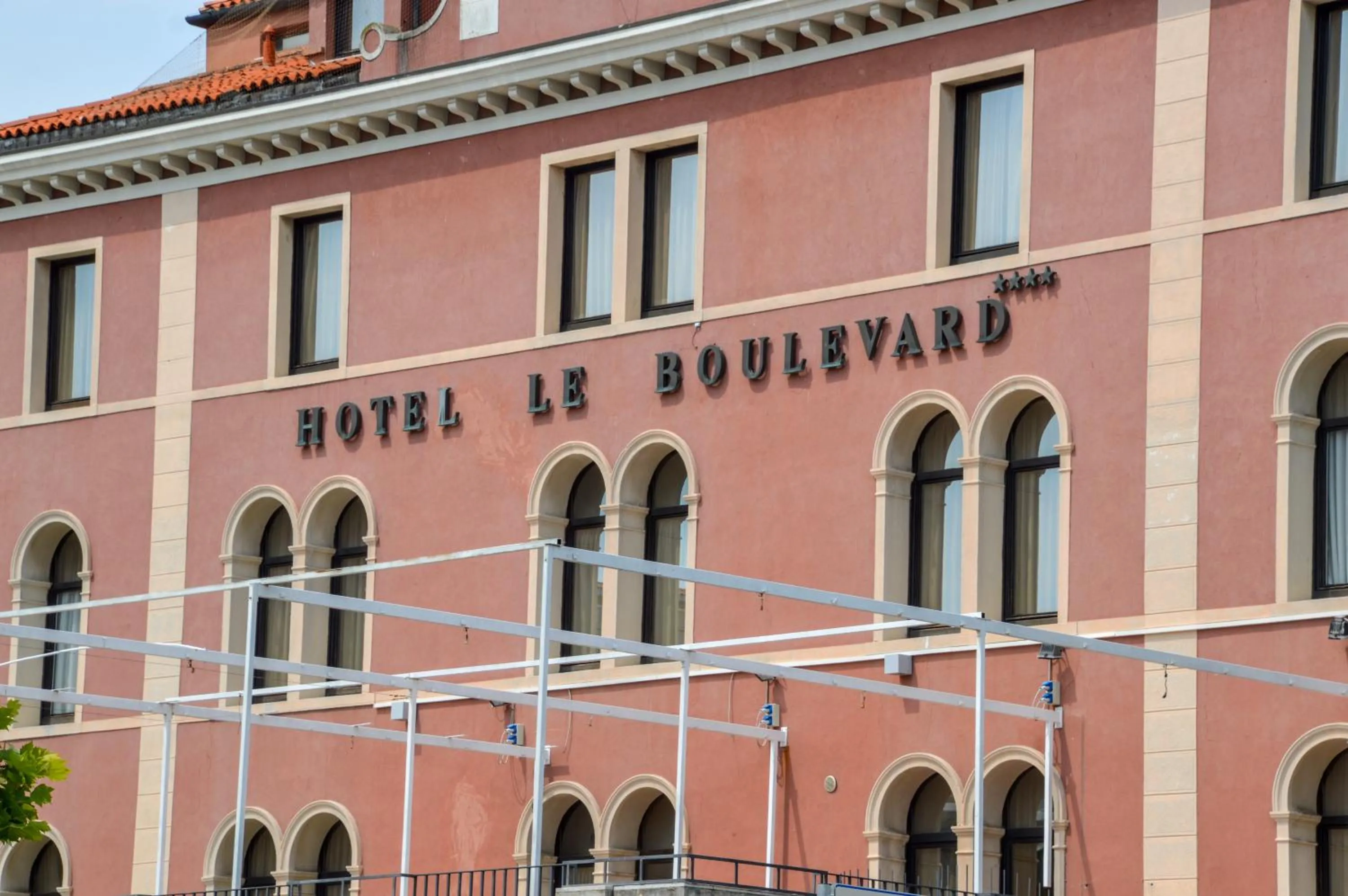 Facade/entrance in Hotel Le Boulevard