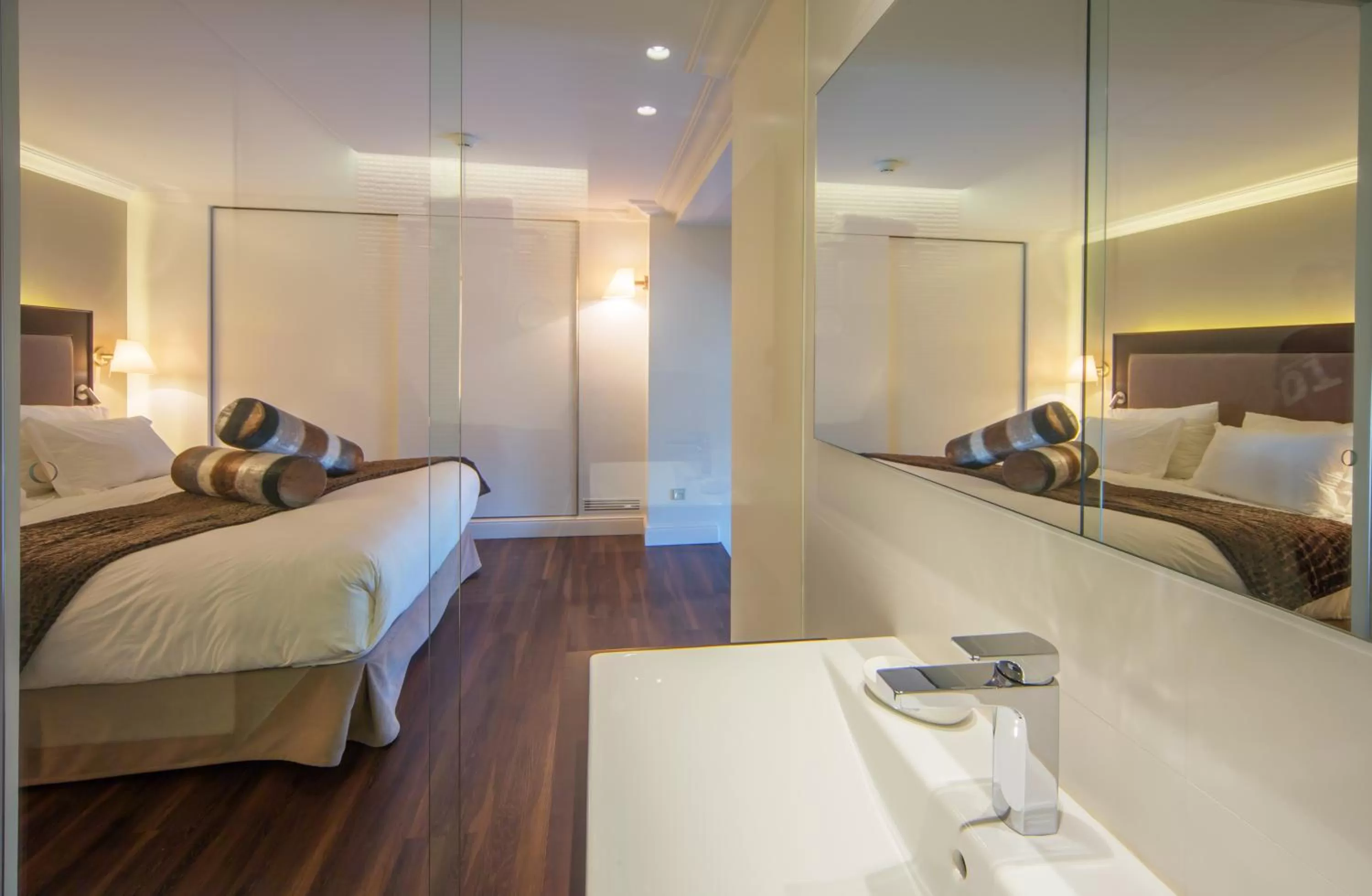 Bed in Hotel Hostal Cuba