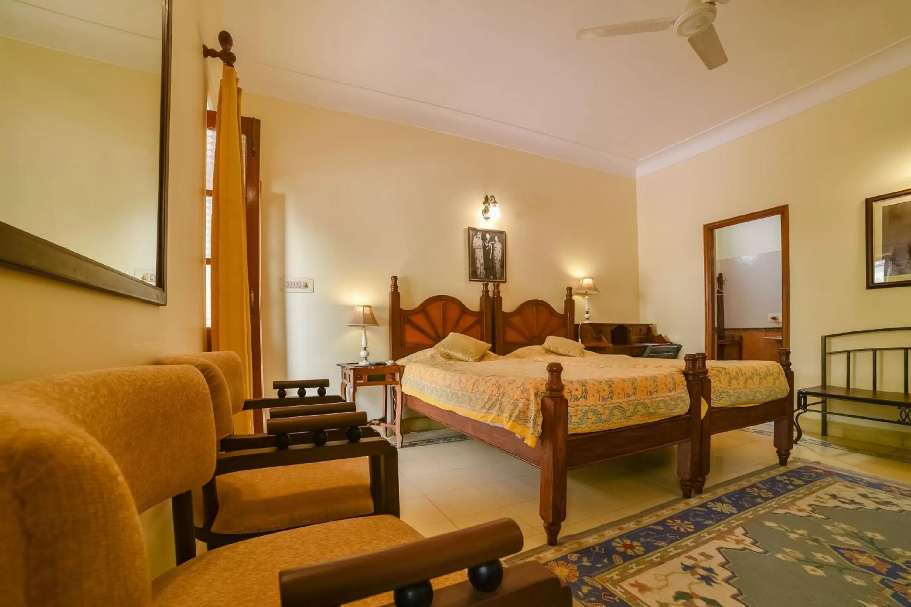 Decorative detail, Bed in Ratan Vilas, Jodhpur