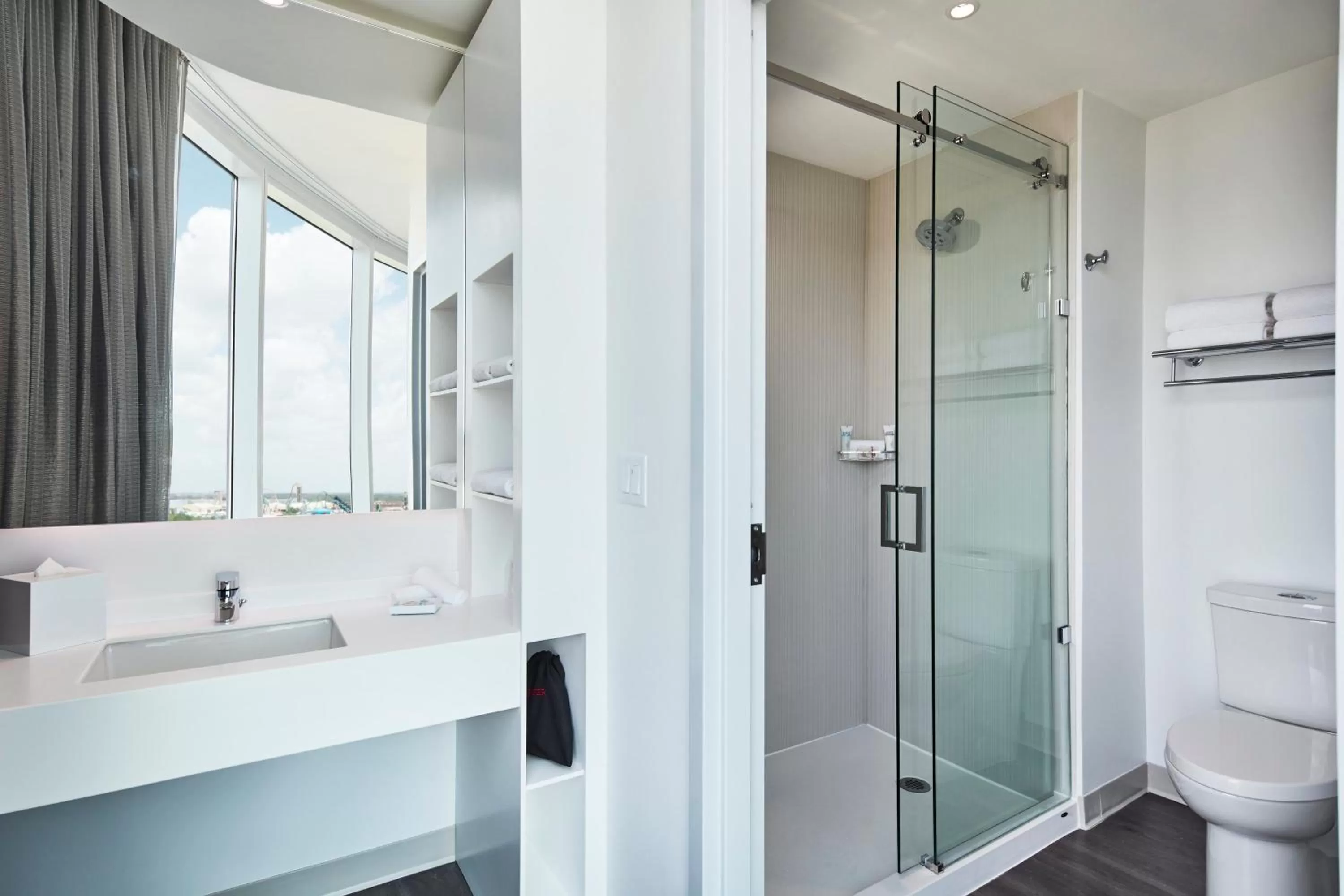 Bathroom in Universal's Aventura Hotel