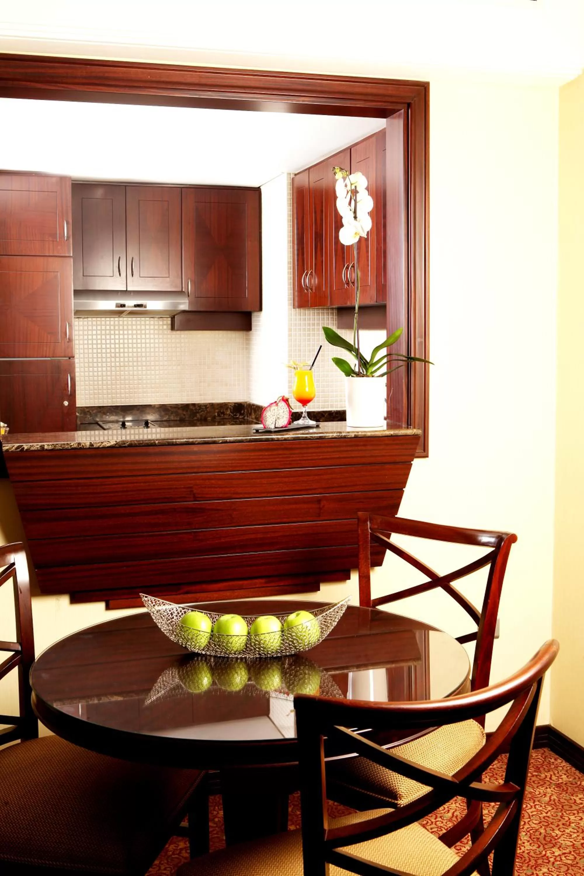 Kitchen or kitchenette in Raouche Arjaan by Rotana