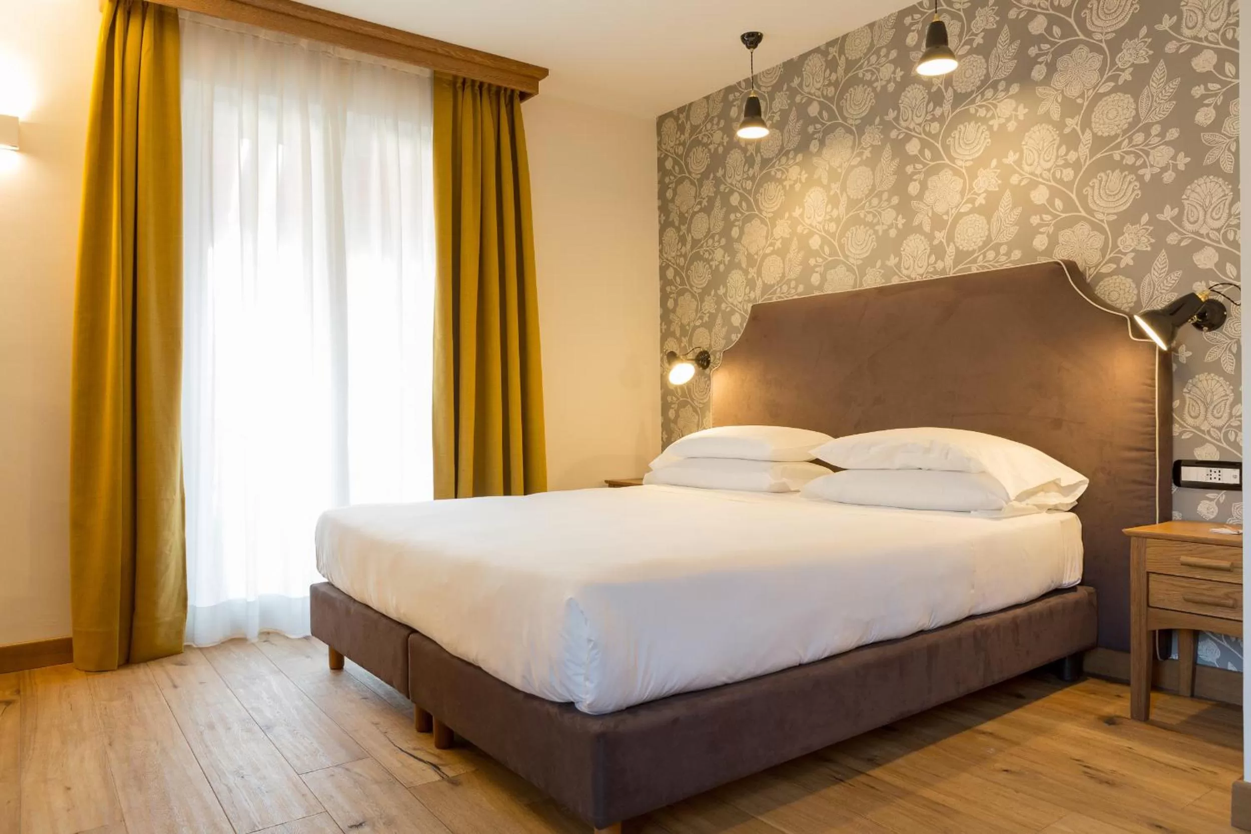 Bed in Duca D'Aosta Hotel