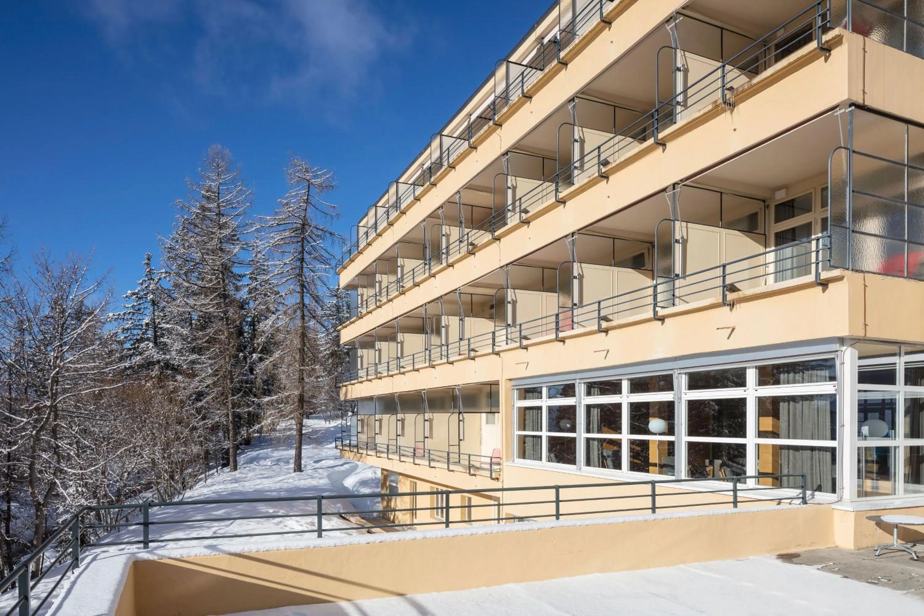 Property building in Crans-Montana Youth Hostel