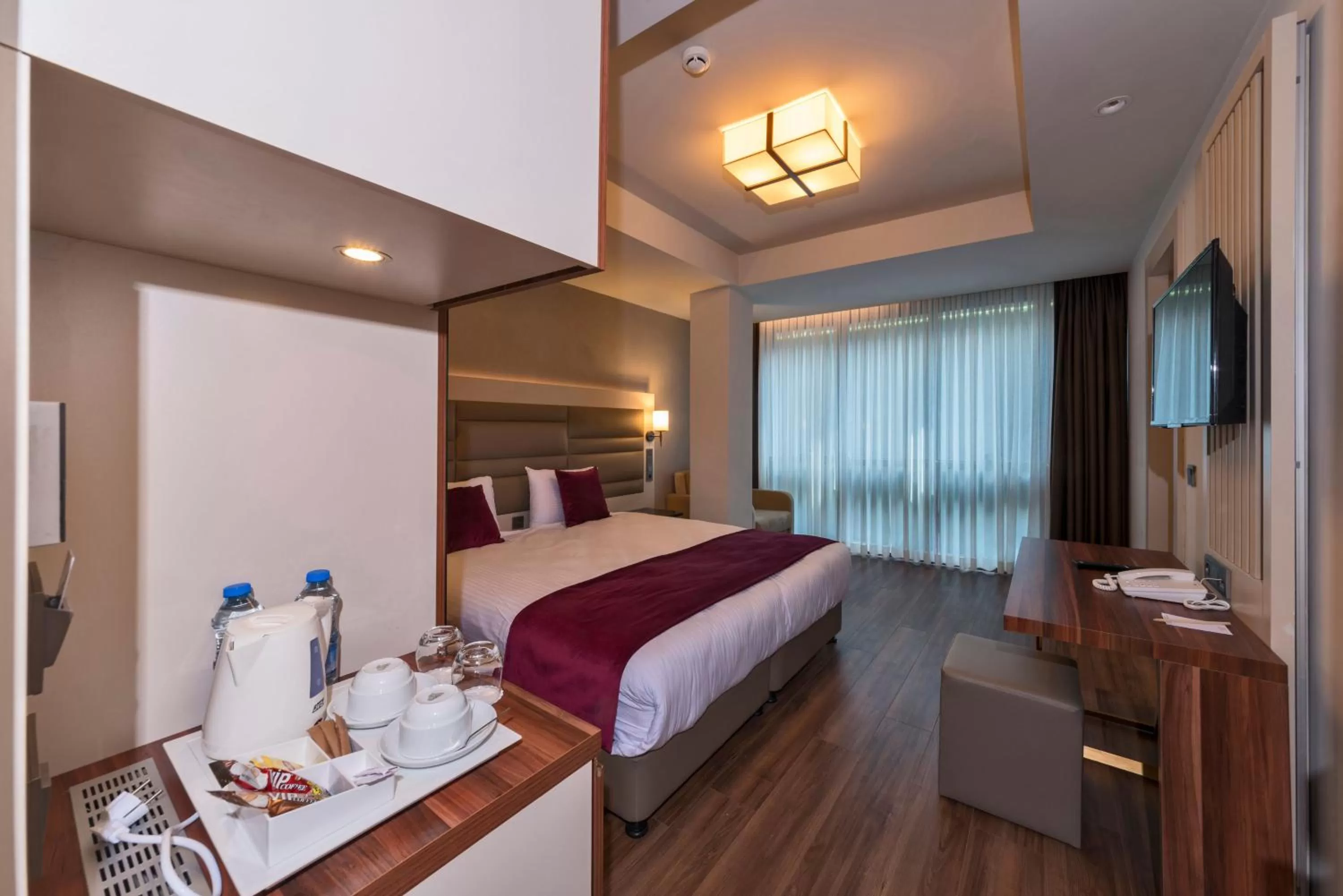 Bedroom in Golden Royal Hotel