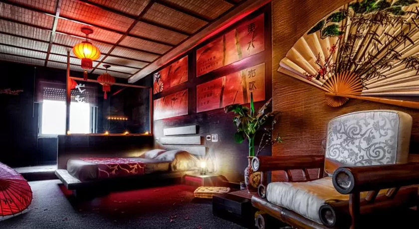 hair dresser, Bed in Hotel Daytona Palace