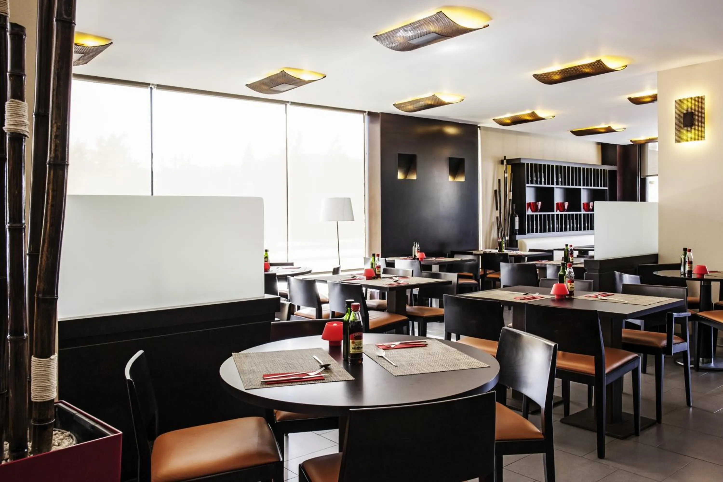 Restaurant/places to eat in Ibis Barcelona Molins de Rei