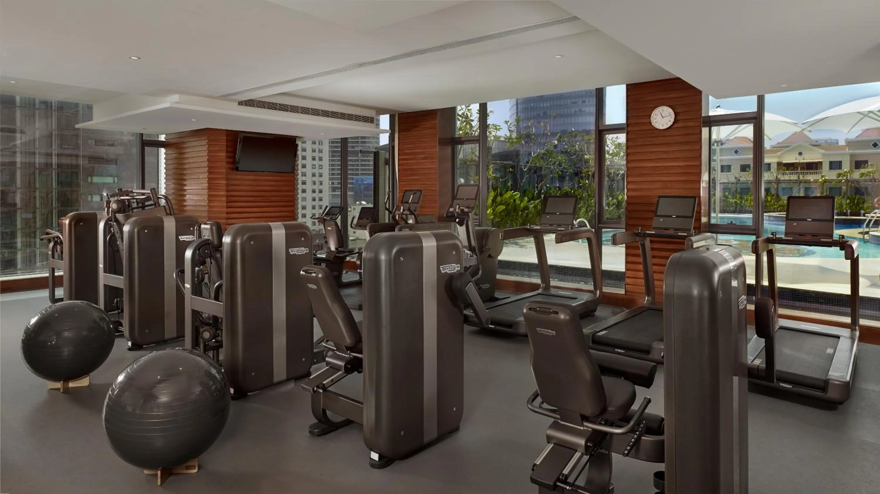 Fitness centre/facilities in The Reverie Saigon Residential Suites