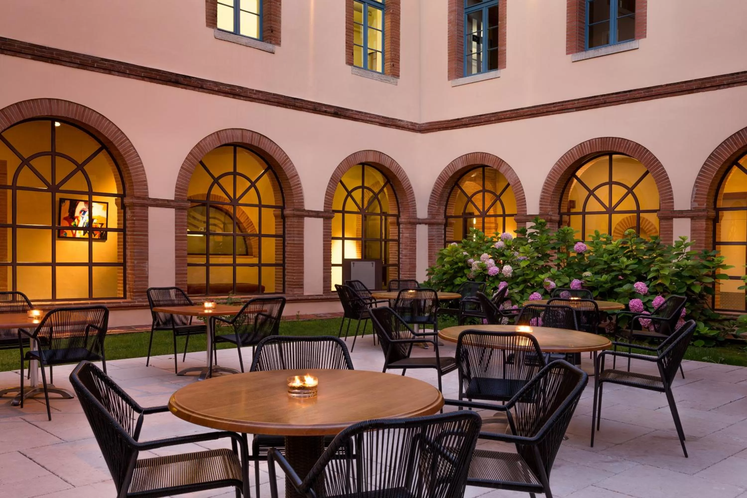 Patio in Abbaye des Capucins Spa & Resort