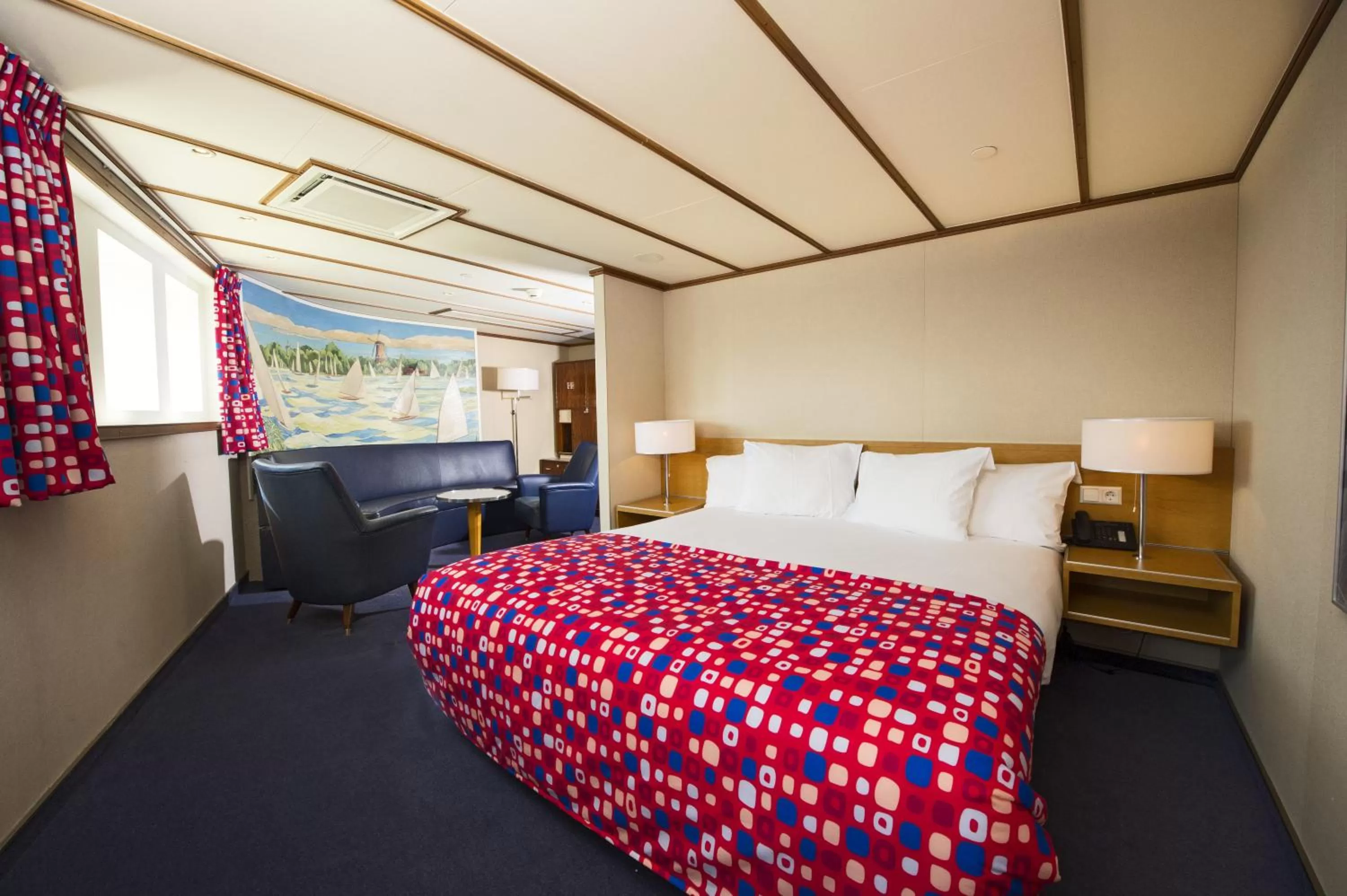 Bedroom, Bed in ss Rotterdam by WestCord