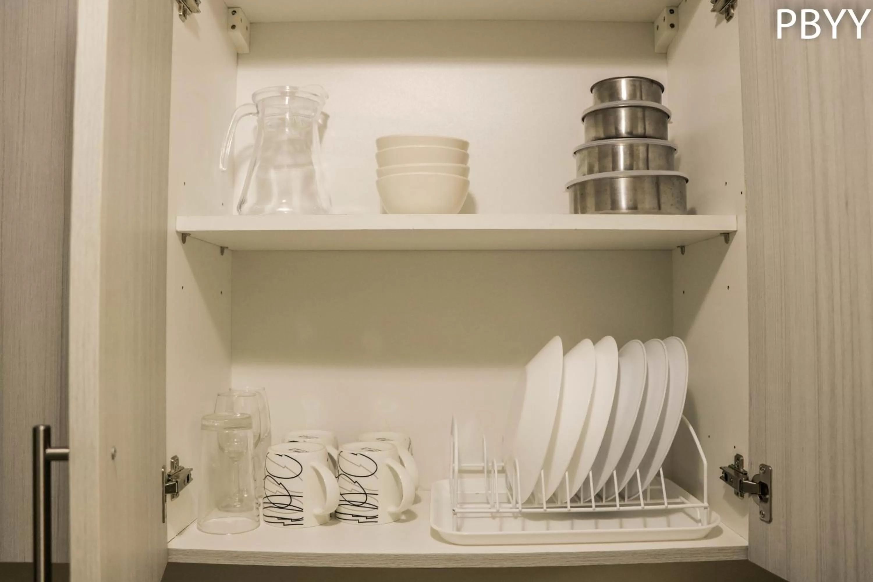 Kitchen or kitchenette, Kitchen/Kitchenette in Green Residences Staycation by PBYY