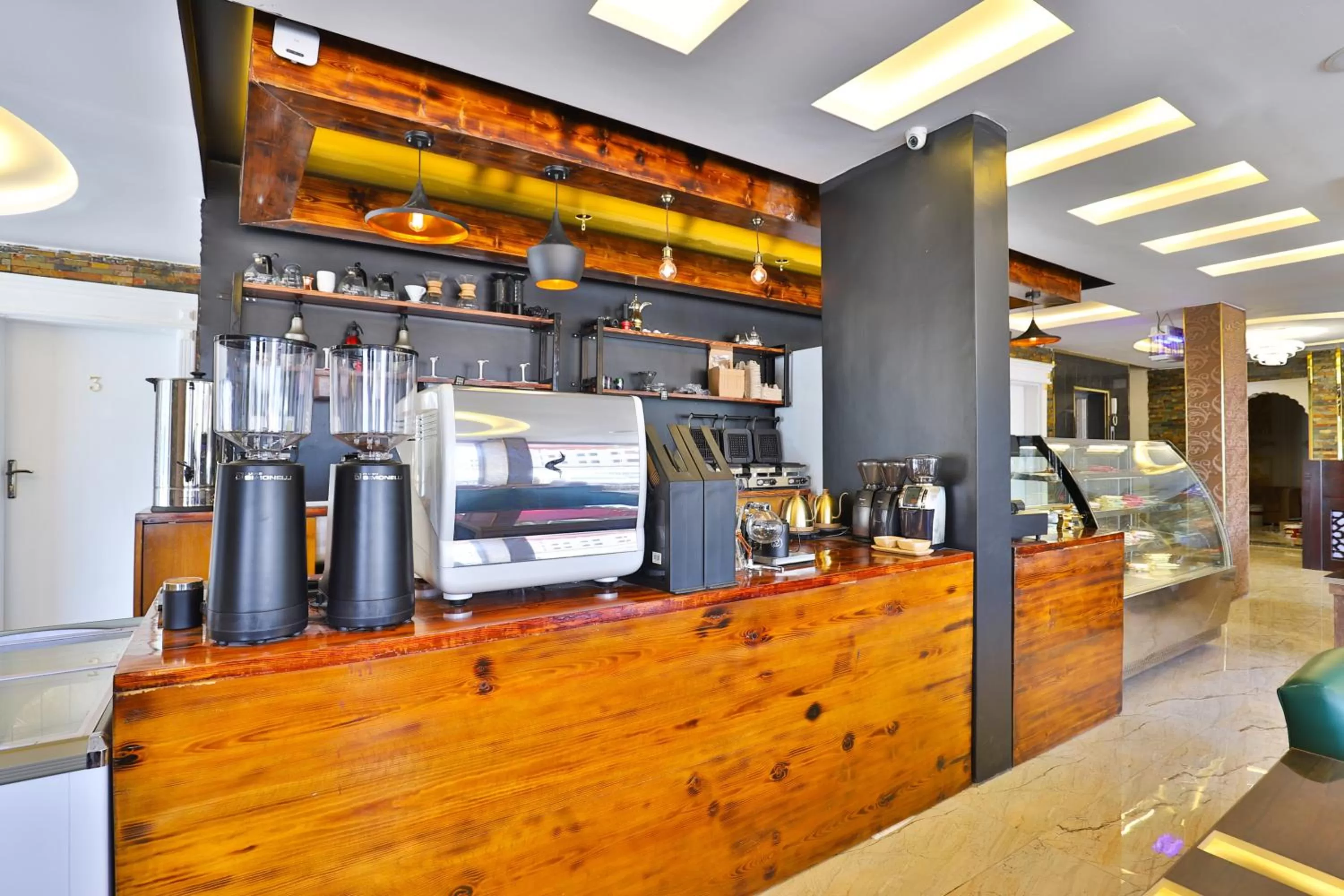 Area and facilities in Esfrine Hotel Apartment