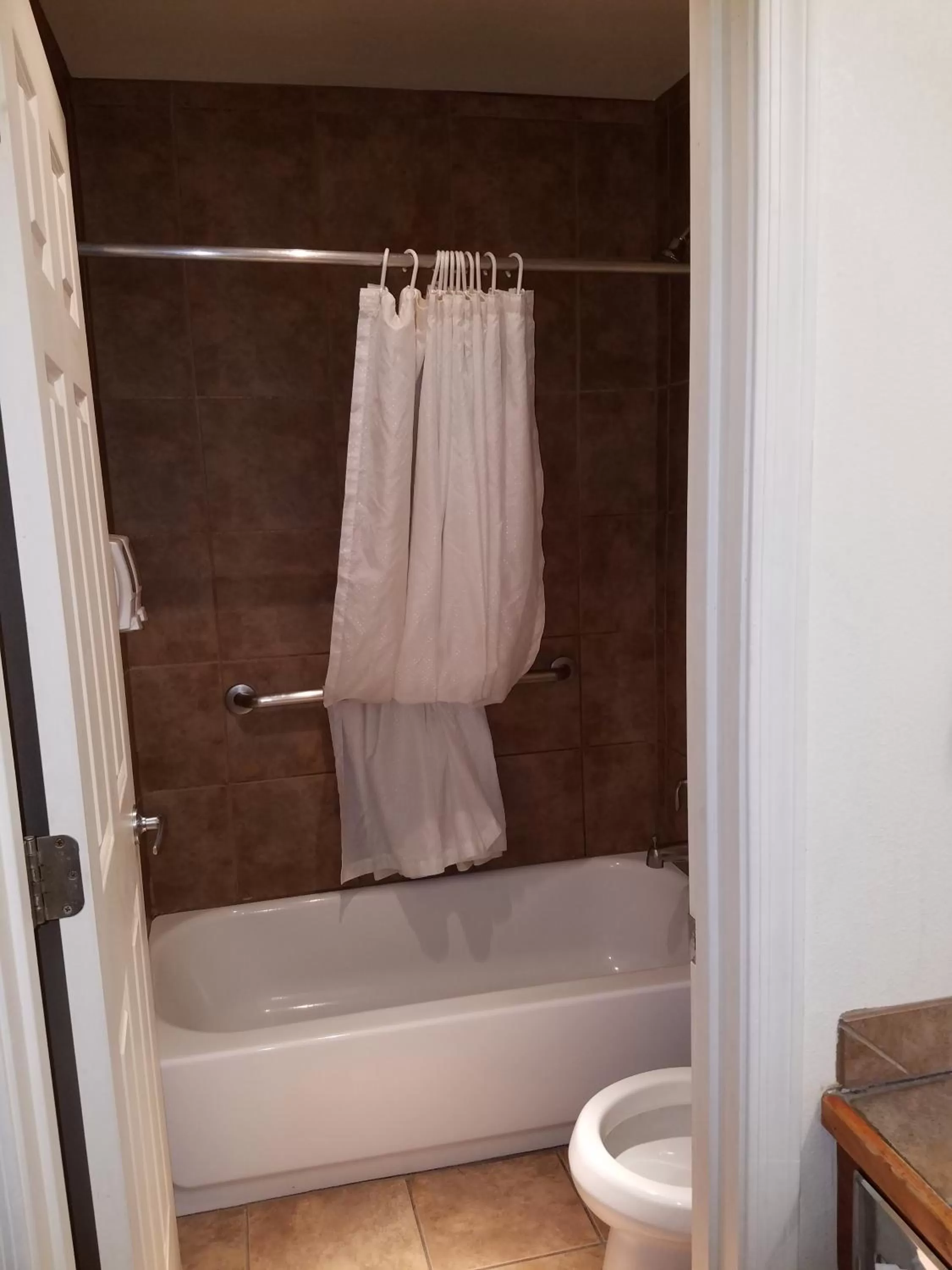 Bathroom in Premier Inns Tolleson