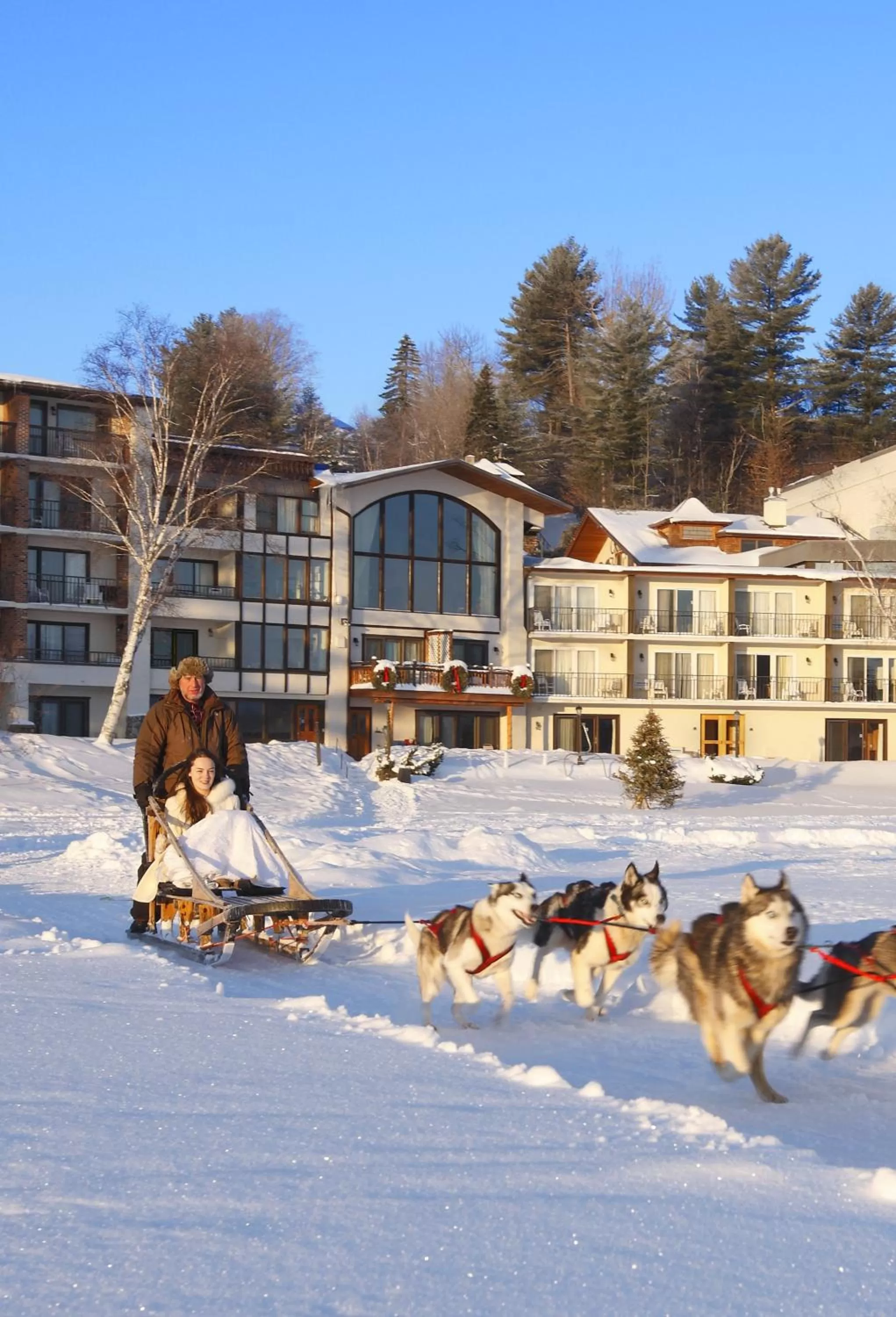 Facade/entrance, Winter in Golden Arrow Lakeside Resort