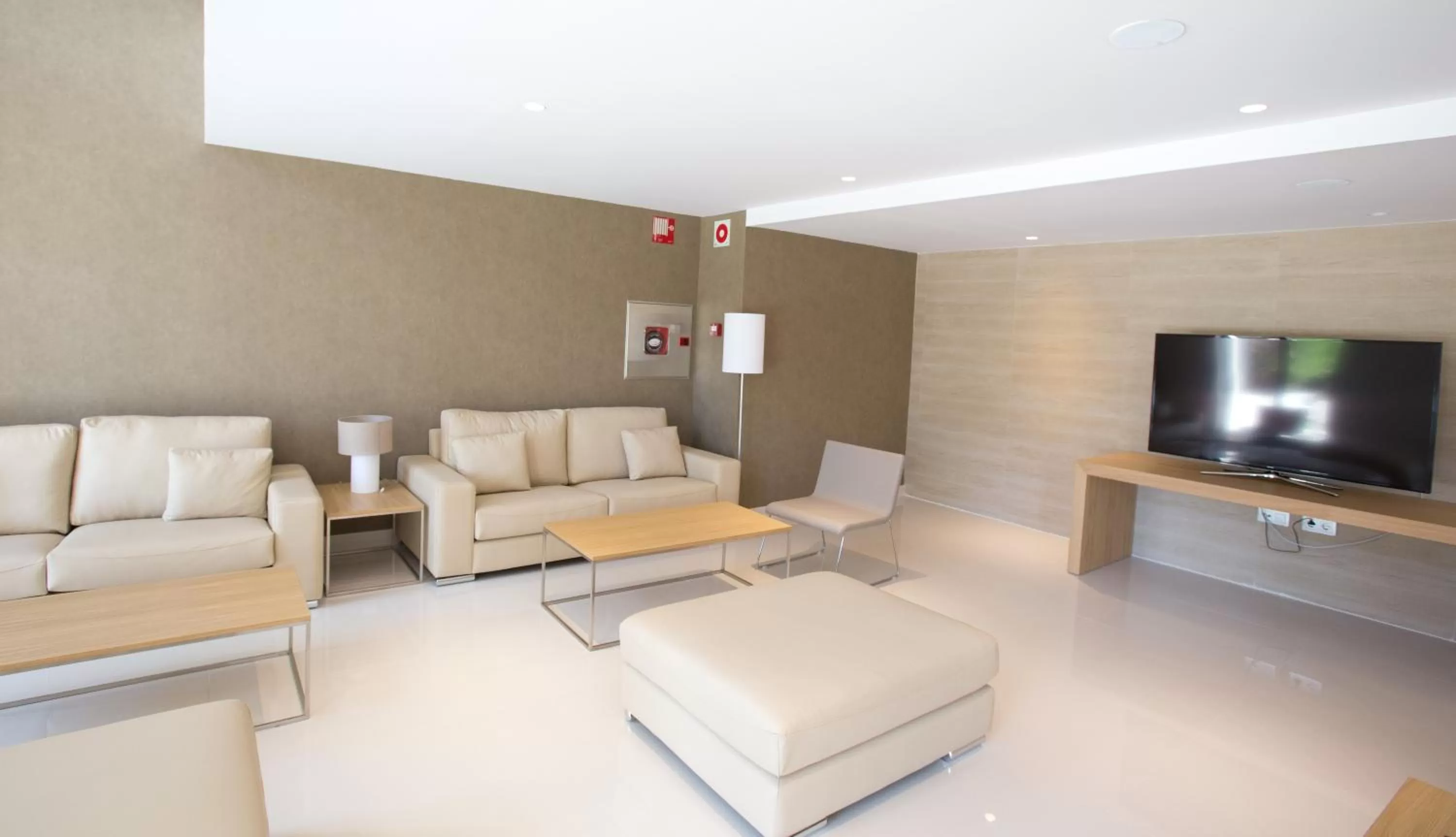 Living room in M.A. Hotel Sevilla Congresos