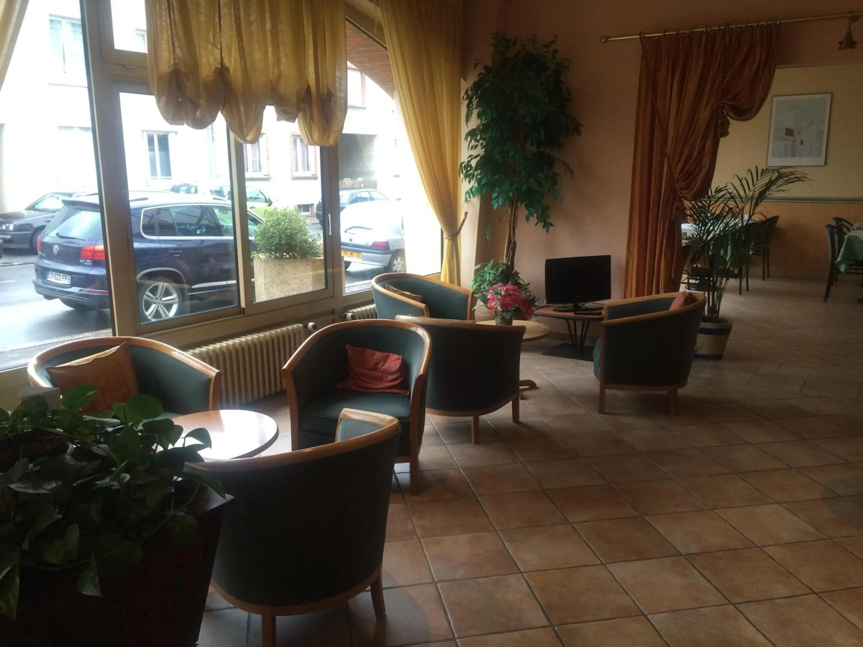 Day in Anne De Beaujeu