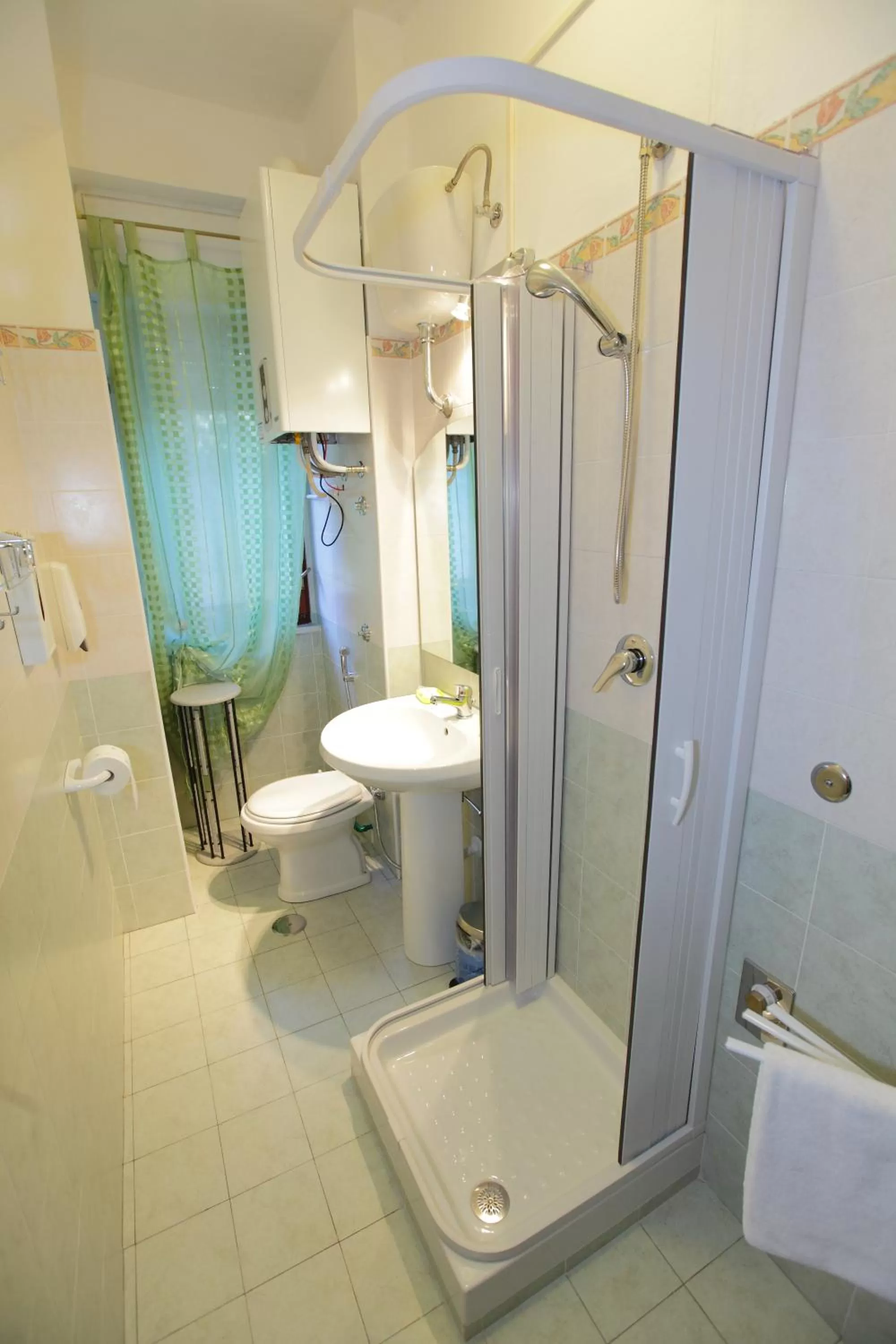 Shower in L'attico affittacamere B&B