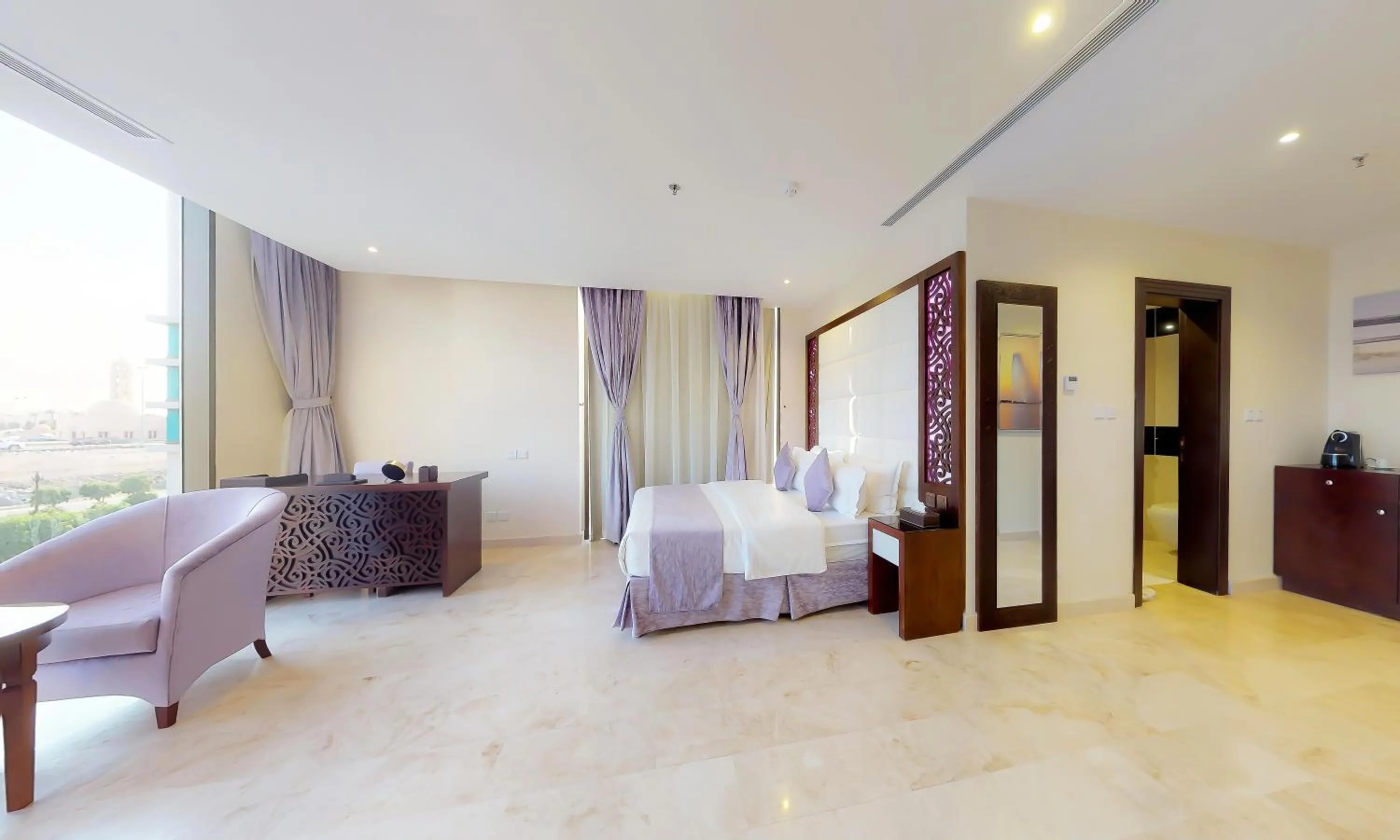 Living room in Aster Hotel