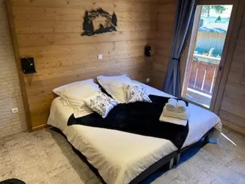 Deluxe Double or Twin Room in Bed and Breakfast Chalet Manava Deluxe Double or Twin Room in Bed and Breakfast Chalet Manava