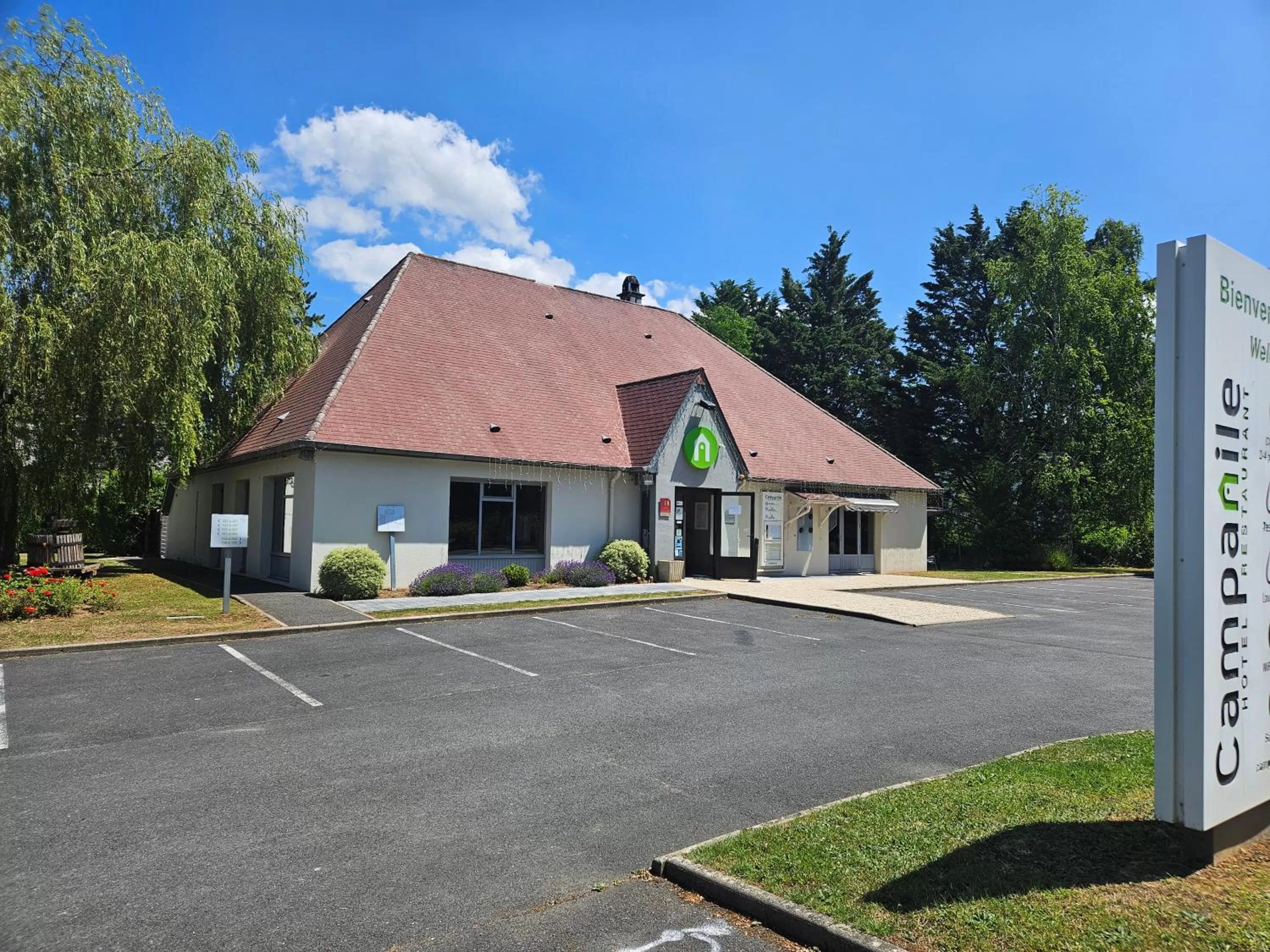Lobby or reception in Campanile Deauville Saint-Arnoult
